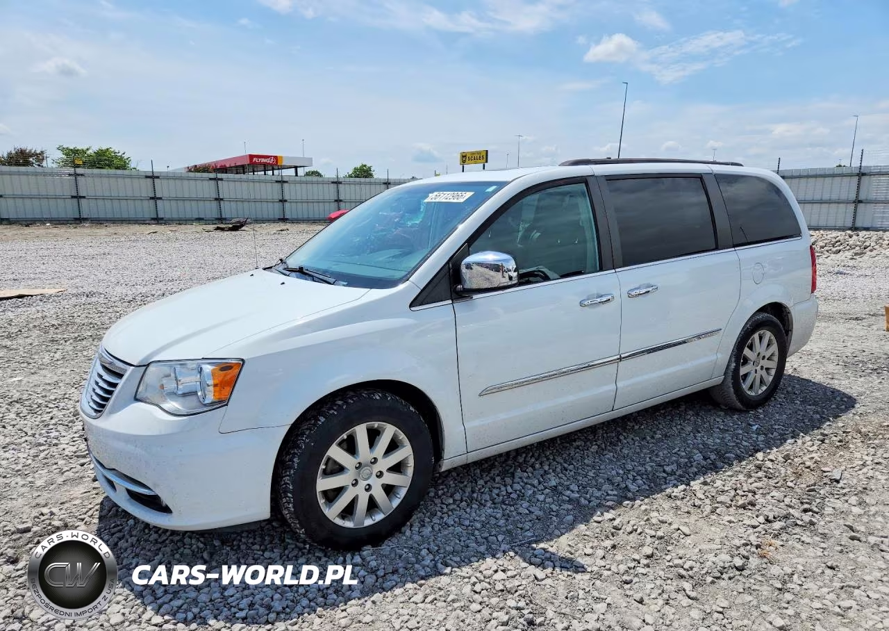 2016 Chrysler Town & Country Touring L – zdjęcie 1 z 13