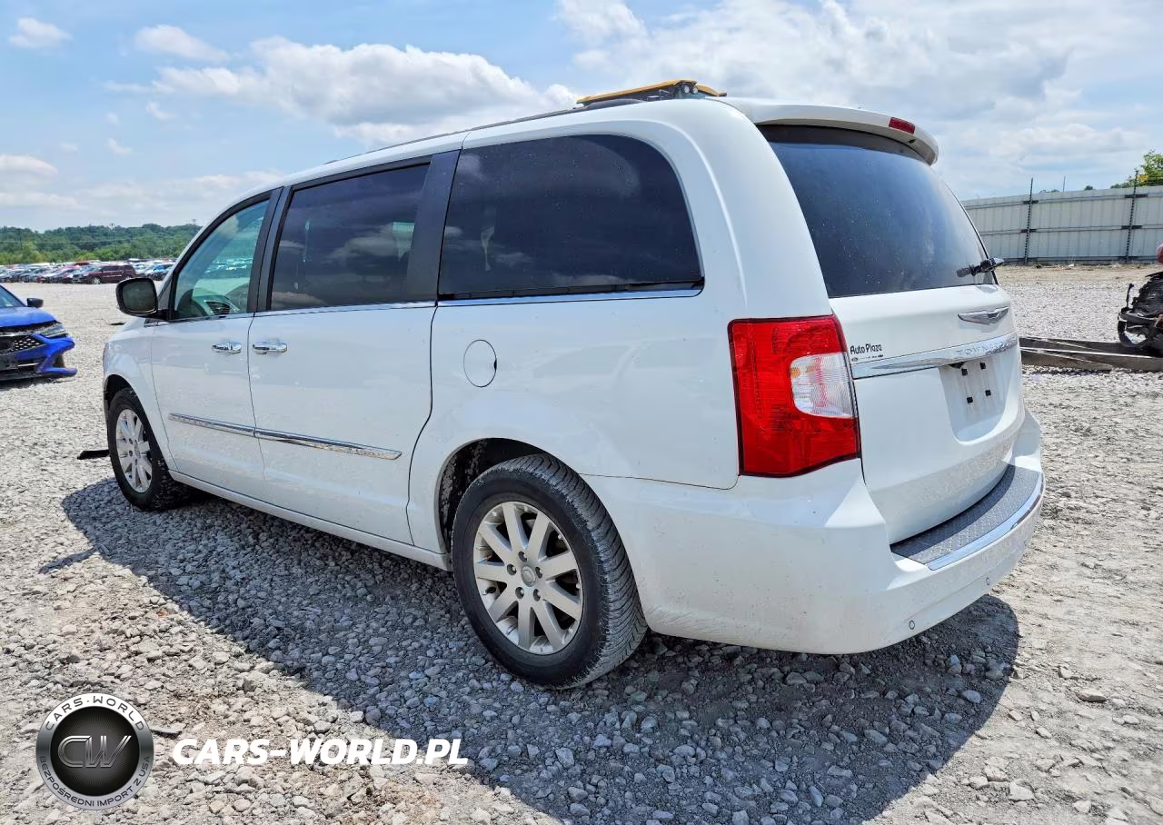 2016 Chrysler Town & Country Touring L VIN:2C4RC1CG3GR221945 - 2
