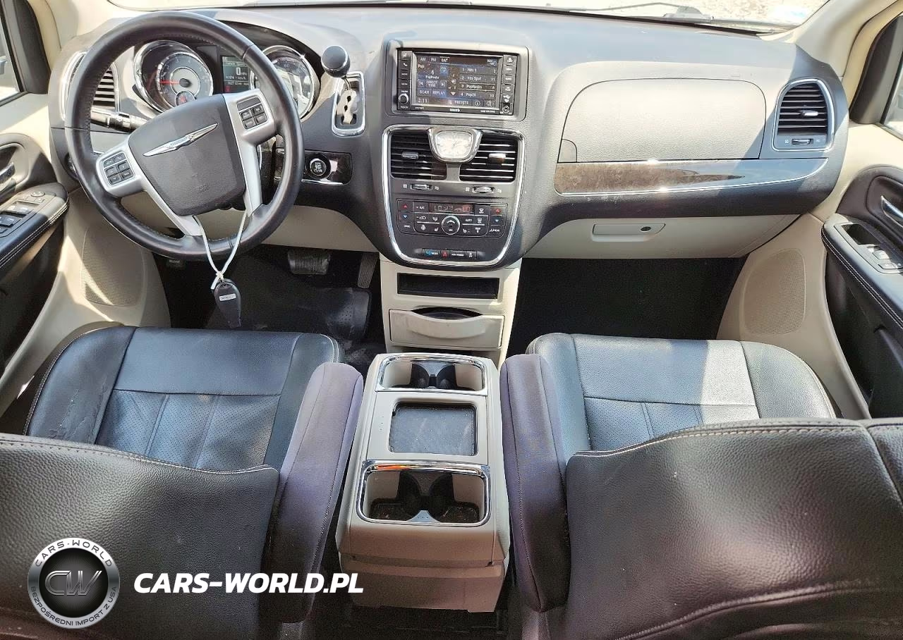 2016 Chrysler Town & Country Touring L VIN:2C4RC1CG3GR221945 - 8