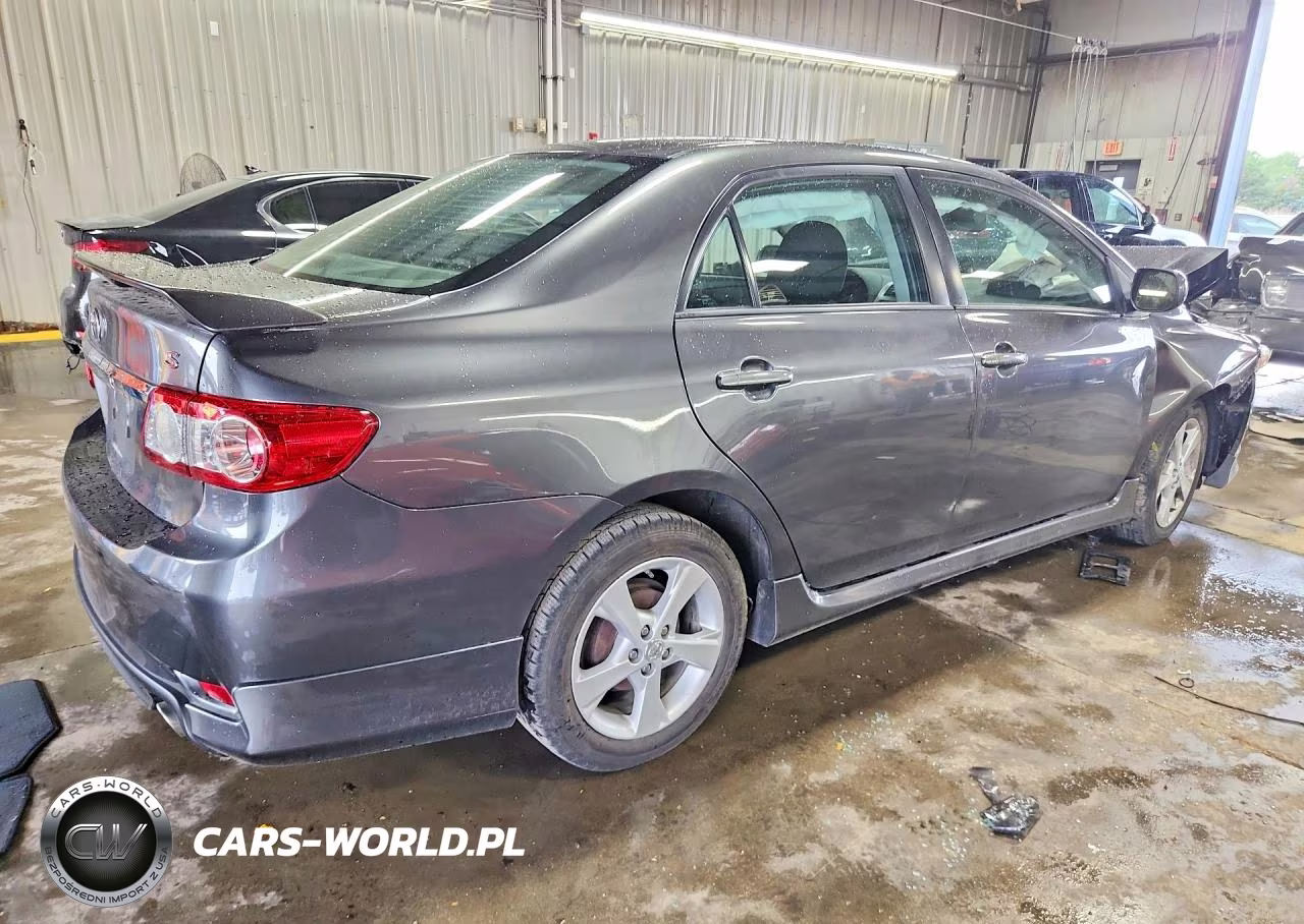 2013 Toyota Corolla S VIN:2T1BU4EE8DC960980 - 3