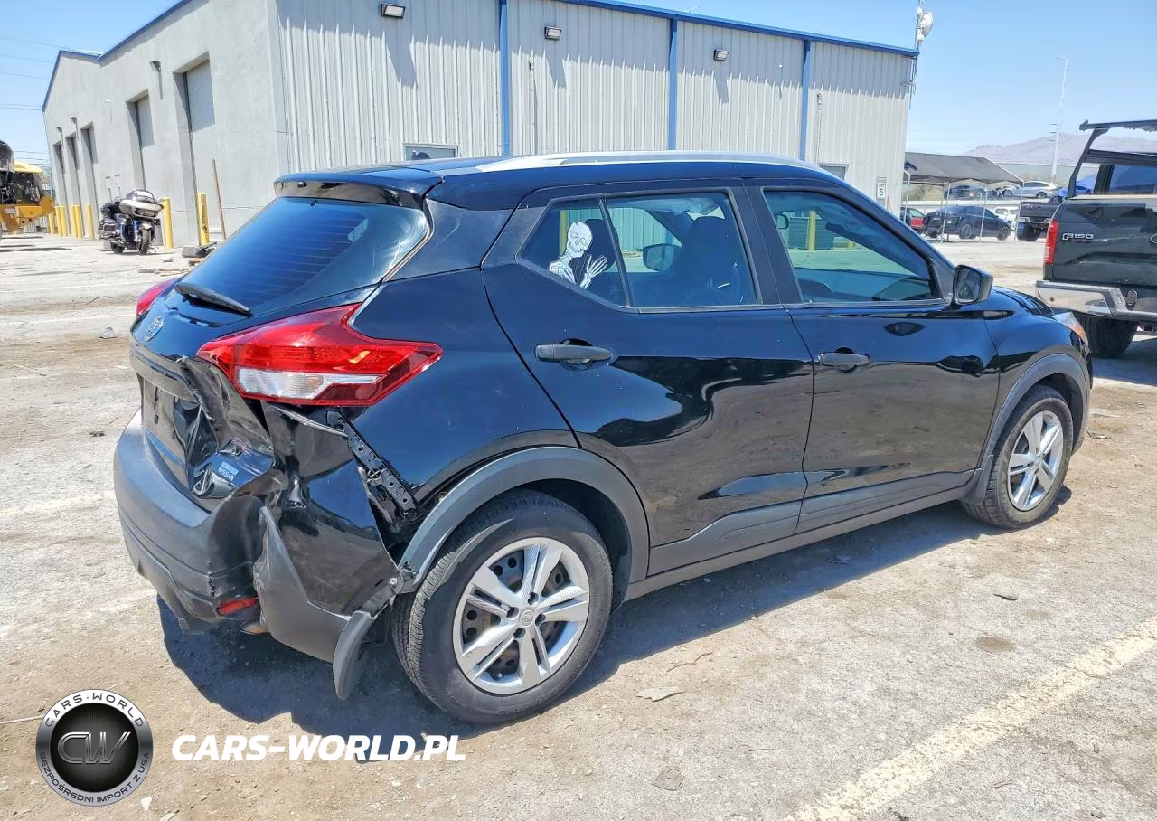 2019 Nissan Kicks S VIN:3N1CP5CU3KL500246 - 3
