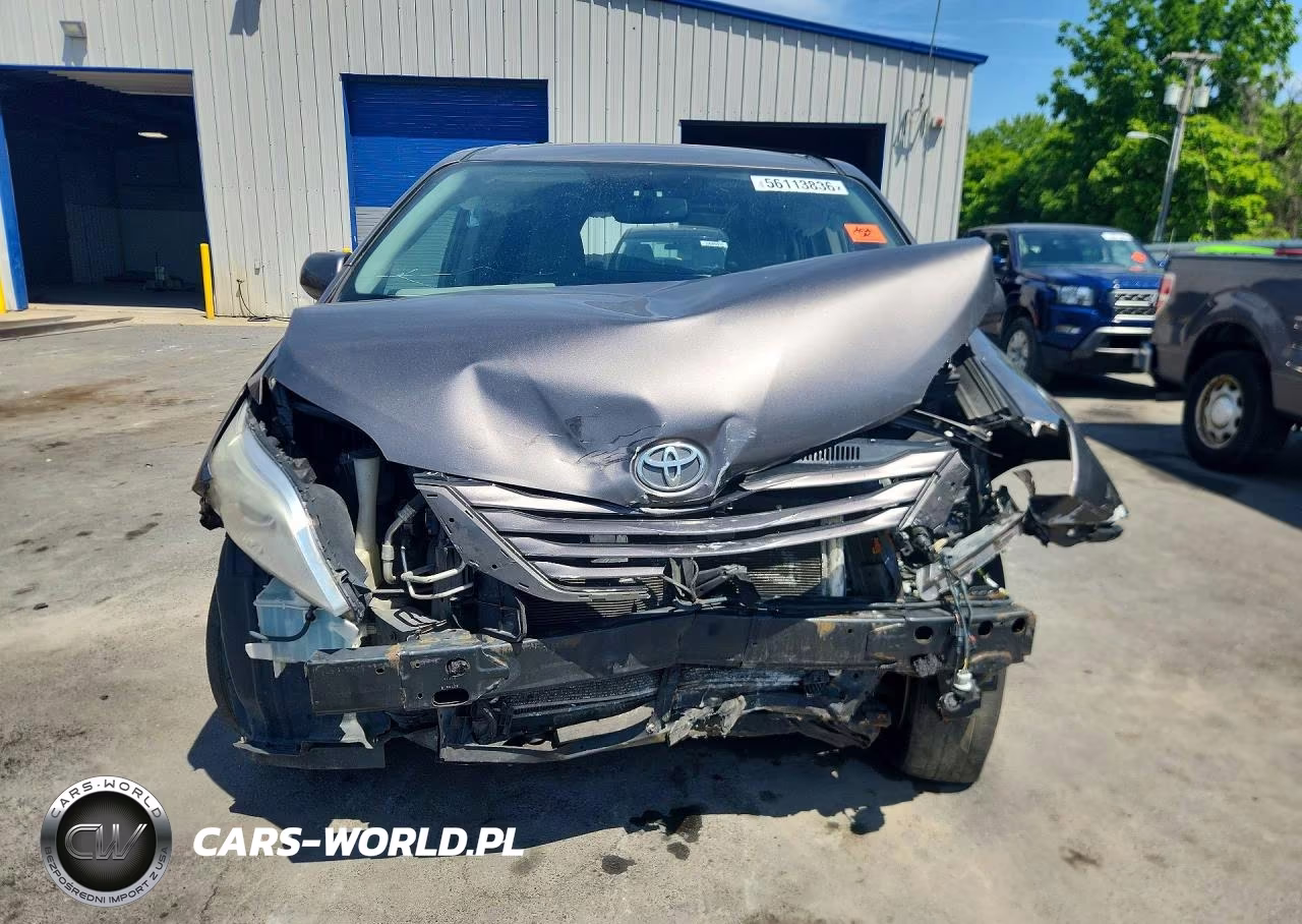 2017 Toyota Sienna Le VIN:5TDKZ3DC9HS807551 - 5