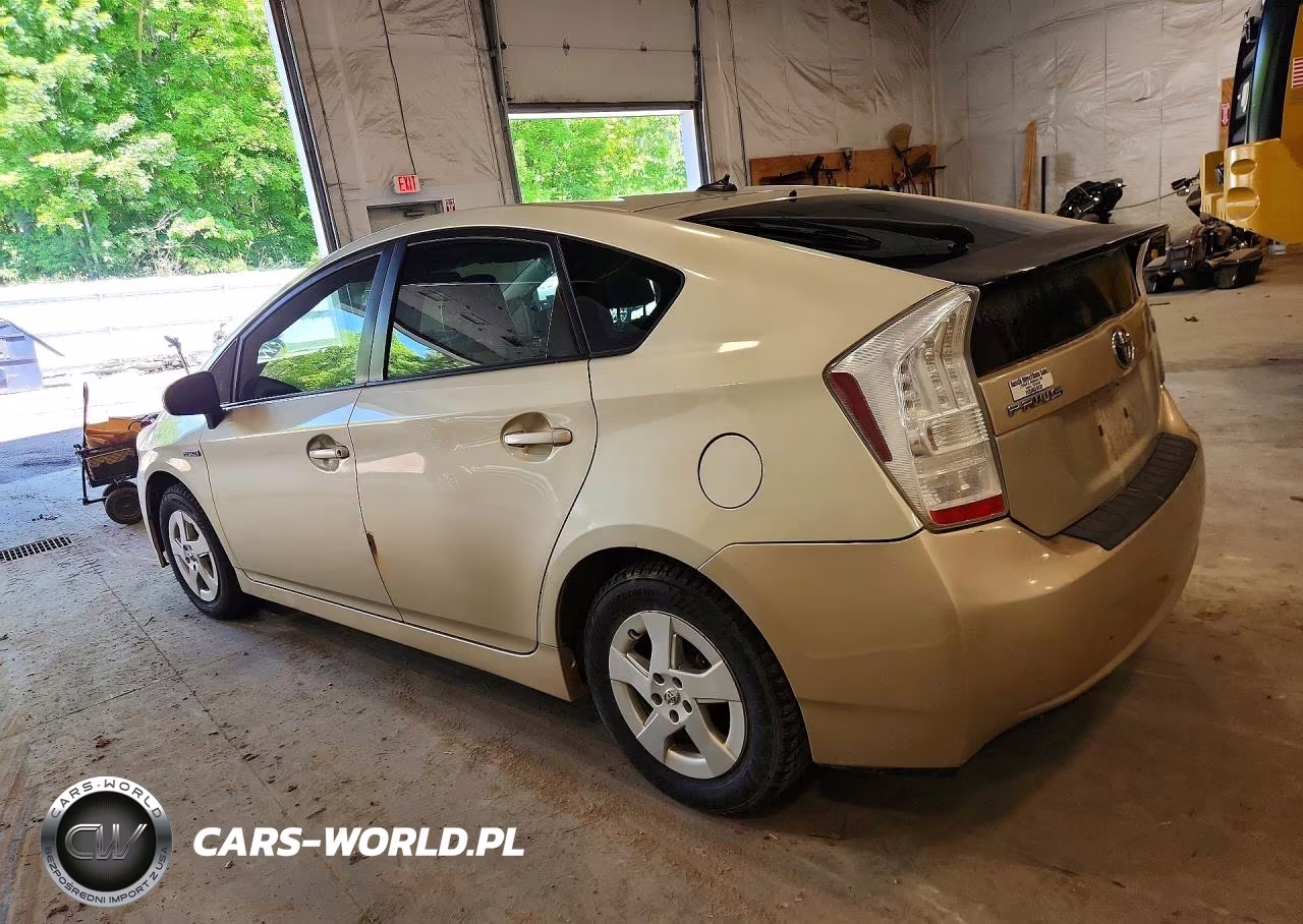 2011 Toyota Prius Two VIN:JTDKN3DU9B0295742 - 2