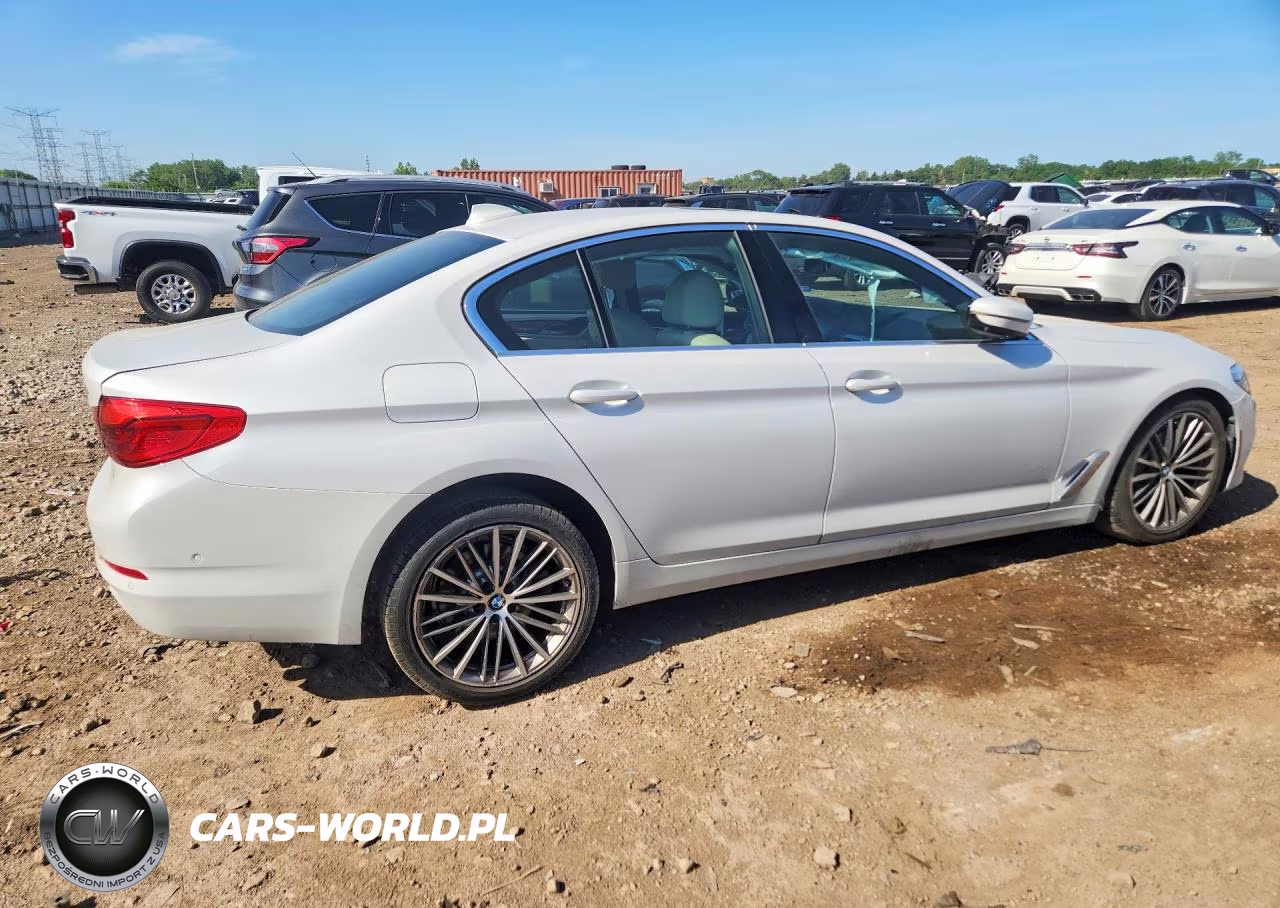 2020 BMW 530 Xi VIN:WBAJR7C03LWW77699 - 3