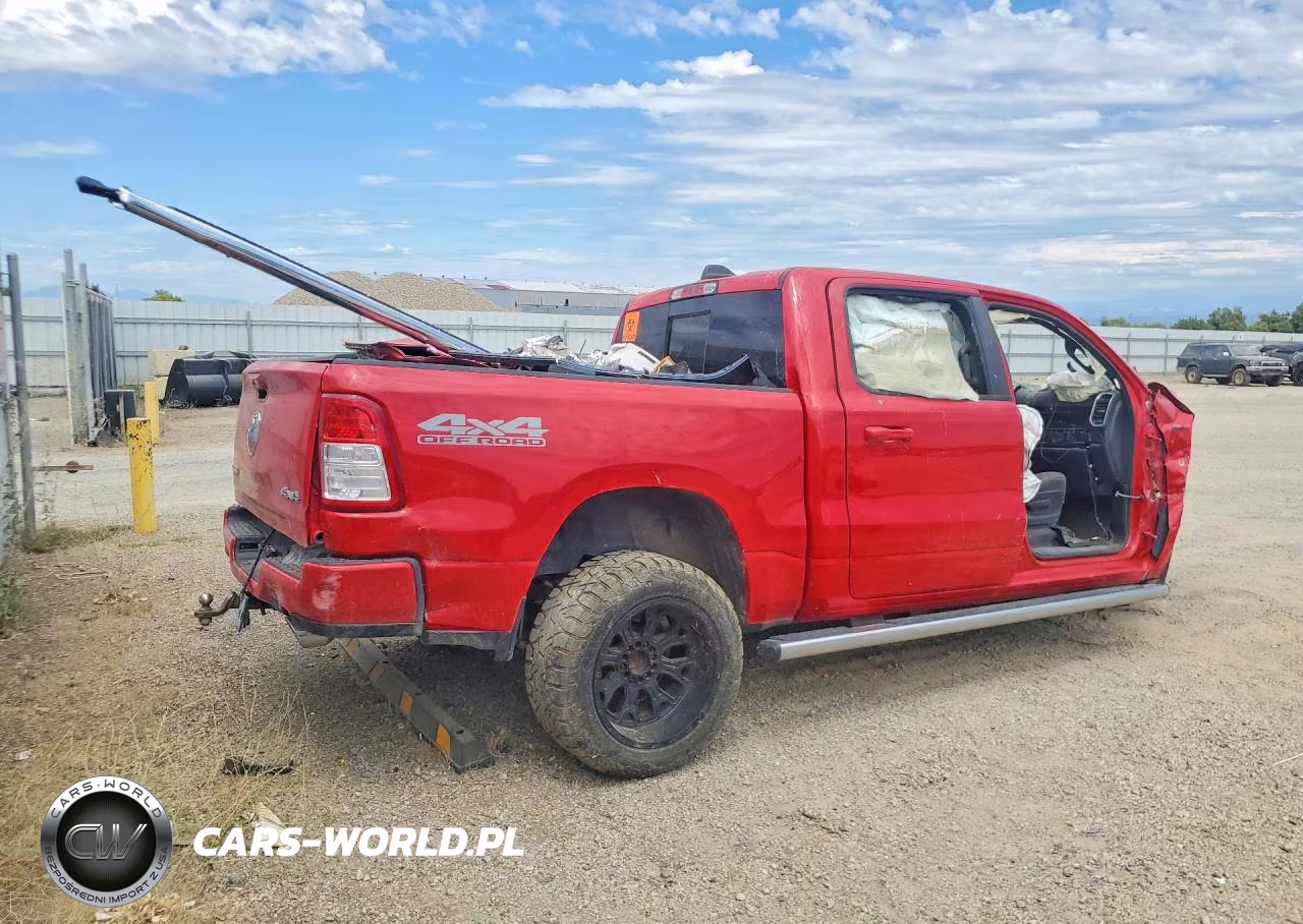 2021 Ram 1500 Big Horn VIN:1C6SRFFT7MN827786 - 3