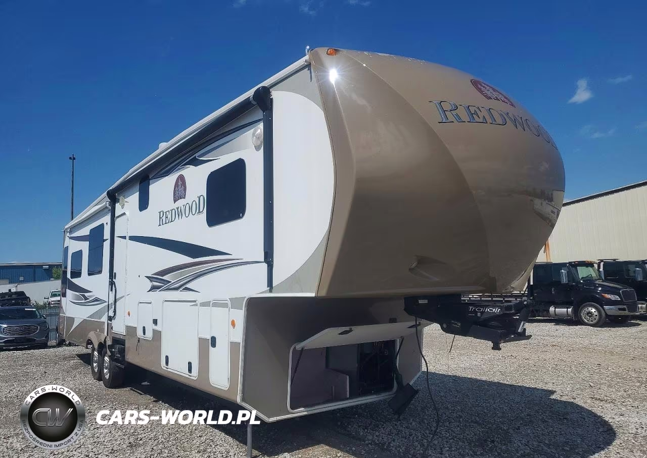 2013 Cross Roads Redwood Camper