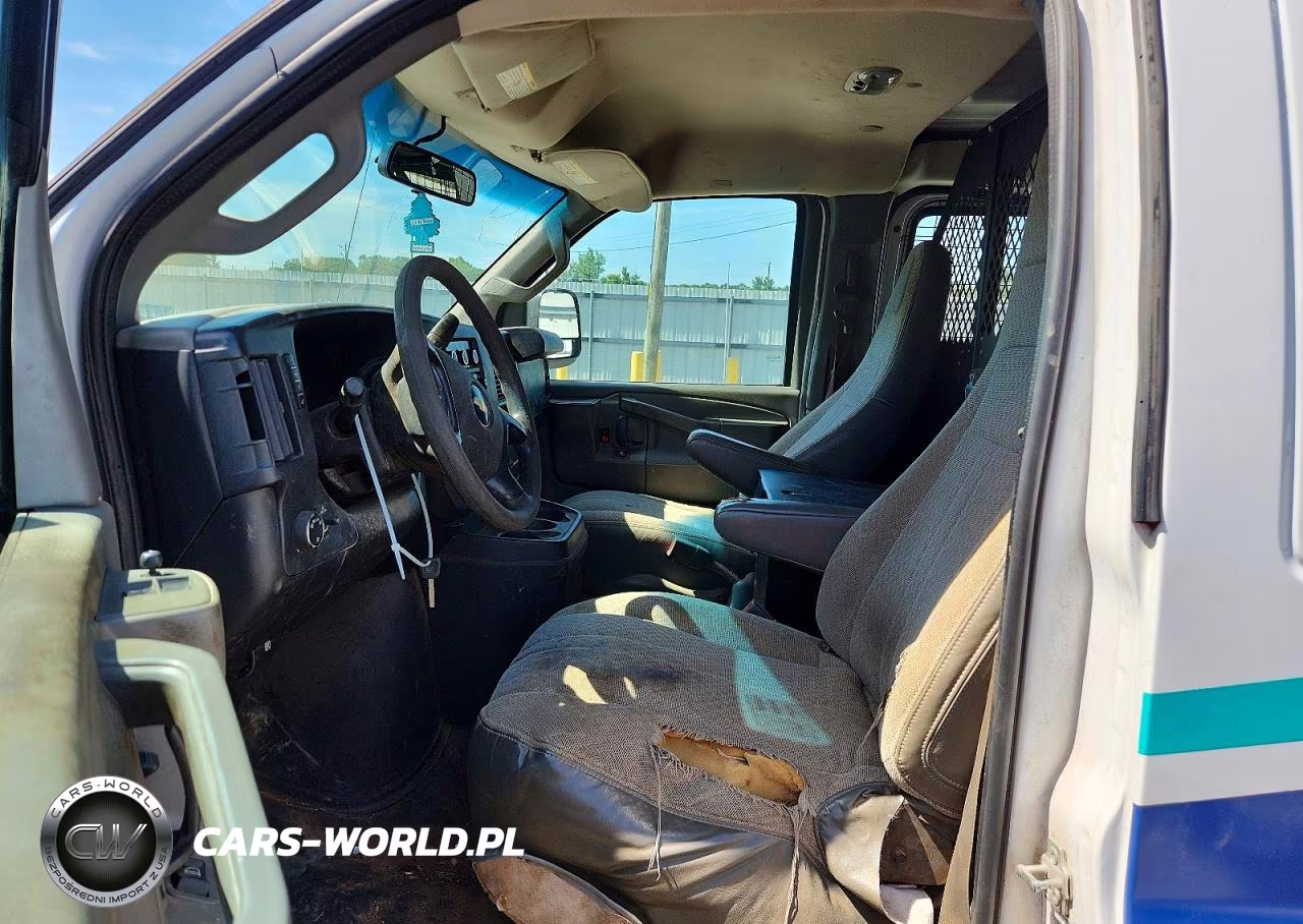 2016 Chevrolet Express G2500 VIN:1GCWGAFF8G1130278 - 7