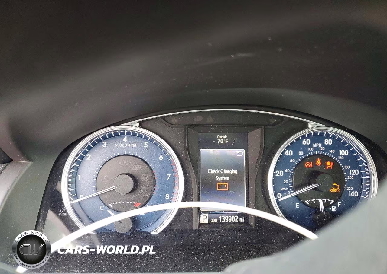2016 Toyota Camry Le VIN:4T1BF1FK2GU173863 - 9