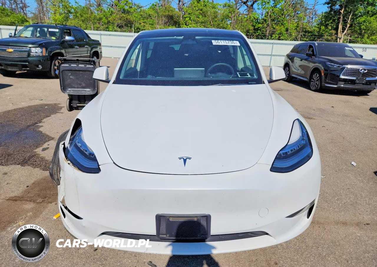 2023 Tesla Model Y VIN:7SAYGDEE8PA078922 - 5