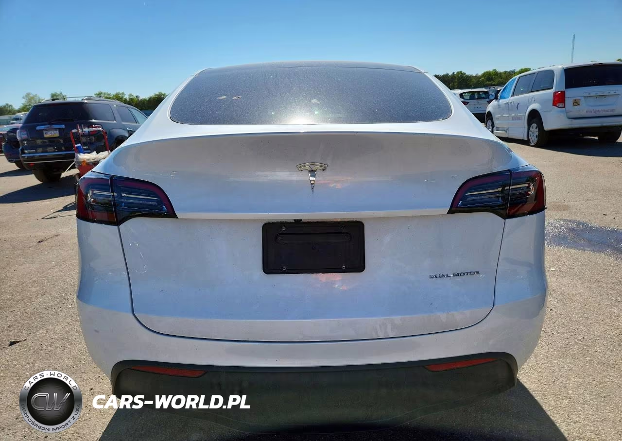 2023 Tesla Model Y VIN:7SAYGDEE8PA078922 - 6