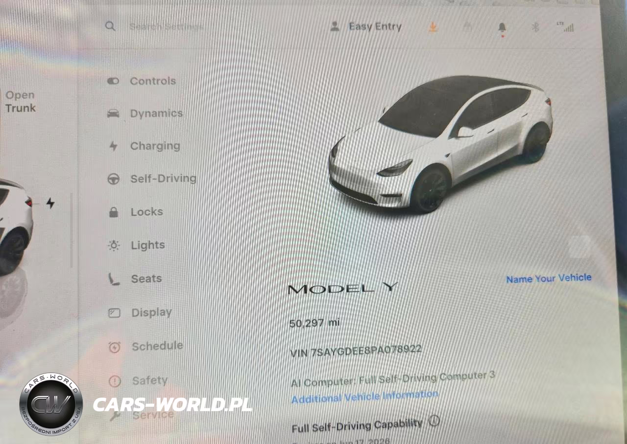 2023 Tesla Model Y VIN:7SAYGDEE8PA078922 - 9