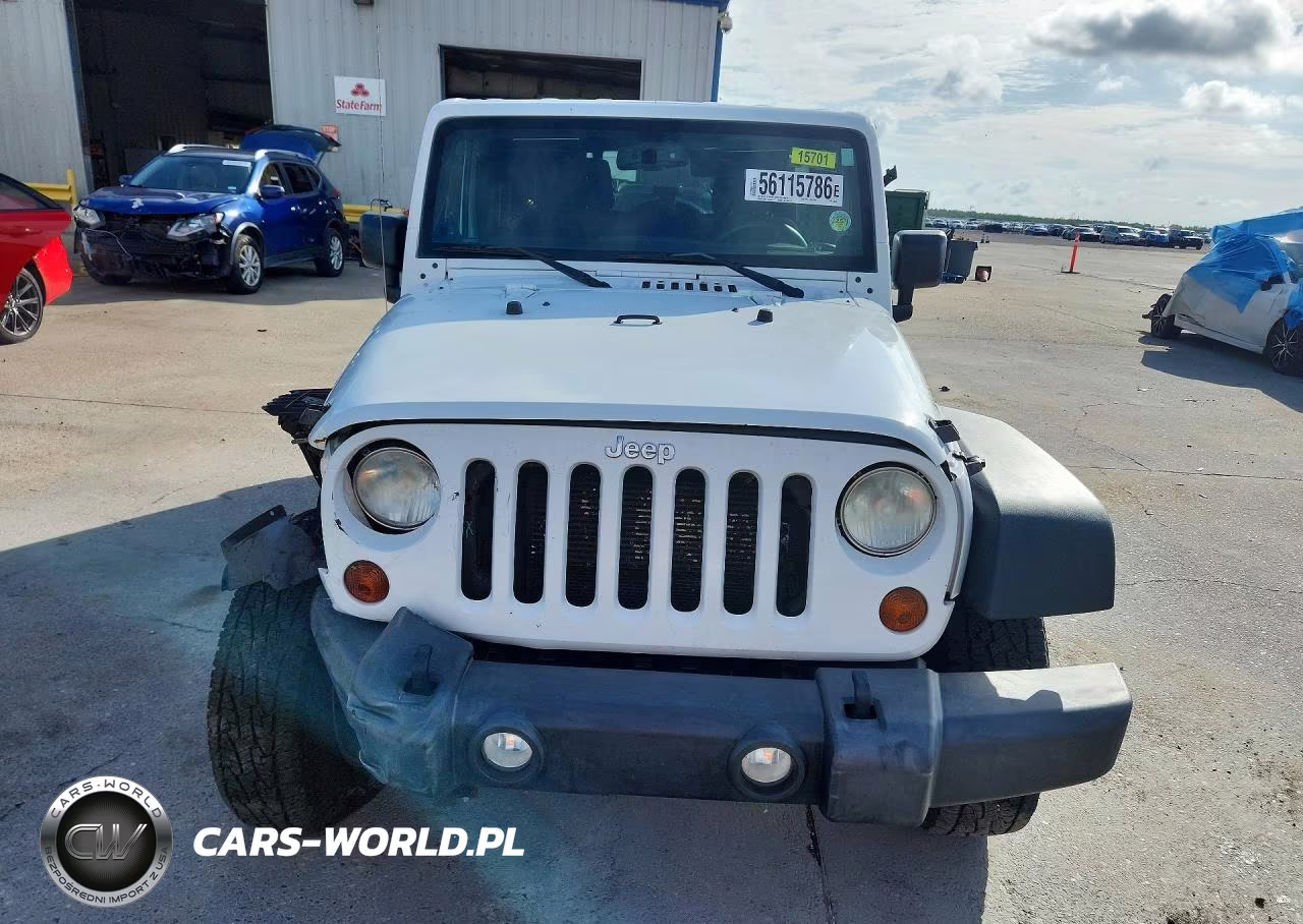 2013 Jeep Wrangler Unlimited Rubicon VIN:1C4BJWFG7DL646430 - 5