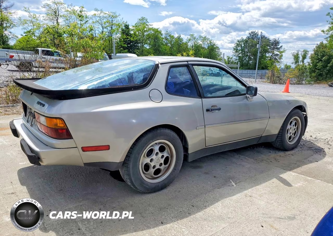1984 Porsche 944 VIN:WP0AA0944EN453698 - 3