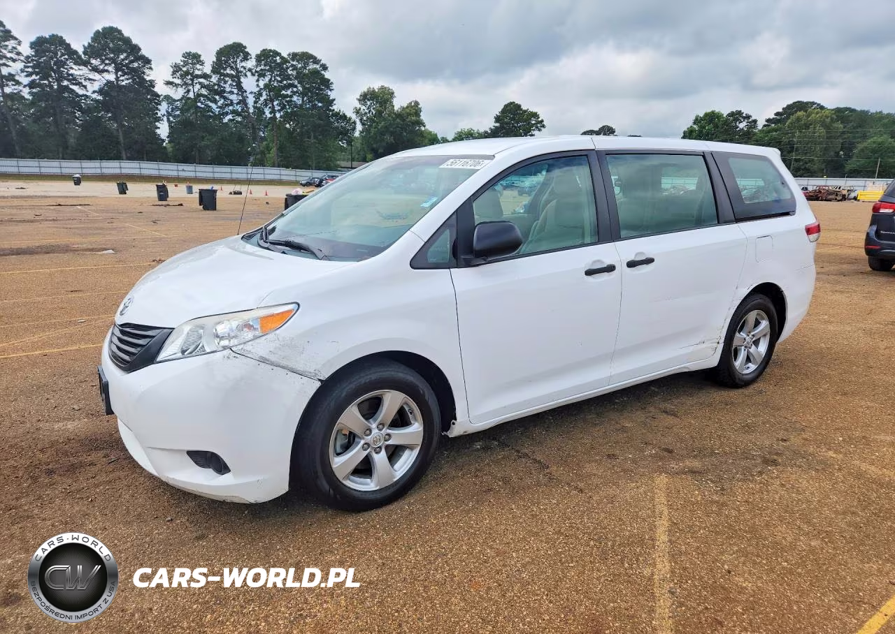 2014 Toyota Sienna L 7-Passenger – zdjęcie 1 z 13