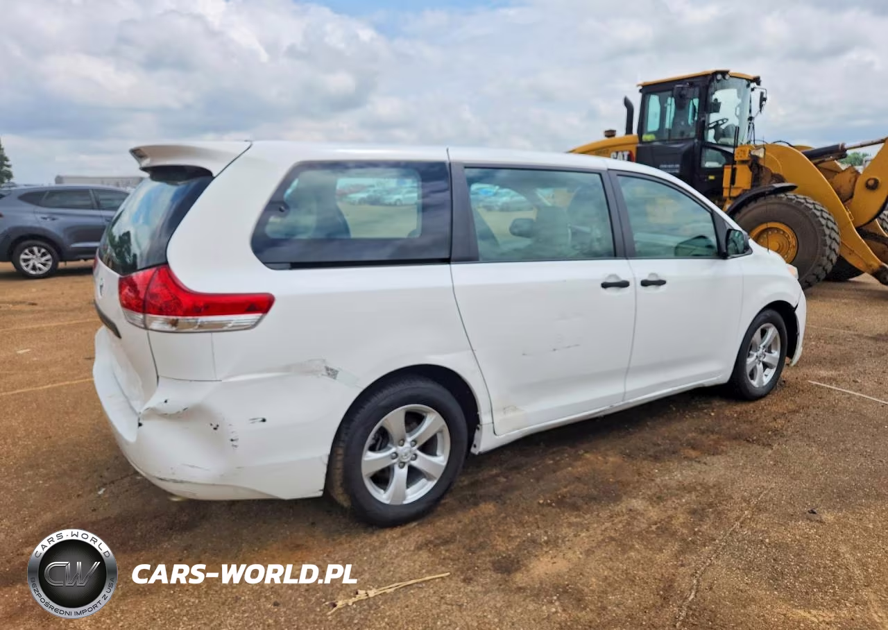 2014 Toyota Sienna L 7-Passenger VIN:5TDZK3DC9ES514182 - 3