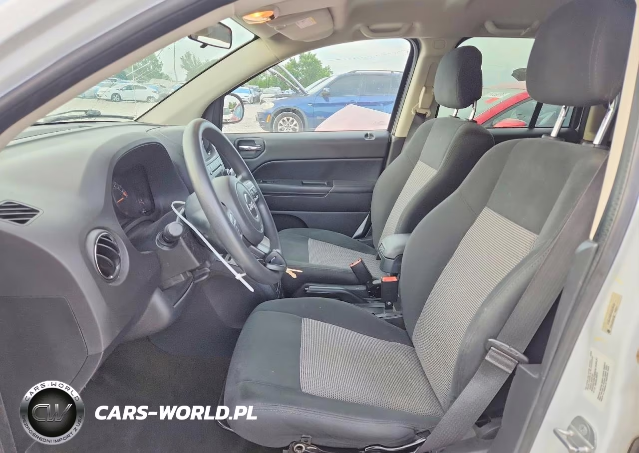 2014 Jeep Compass Sport VIN:1C4NJDBB3ED879552 - 7
