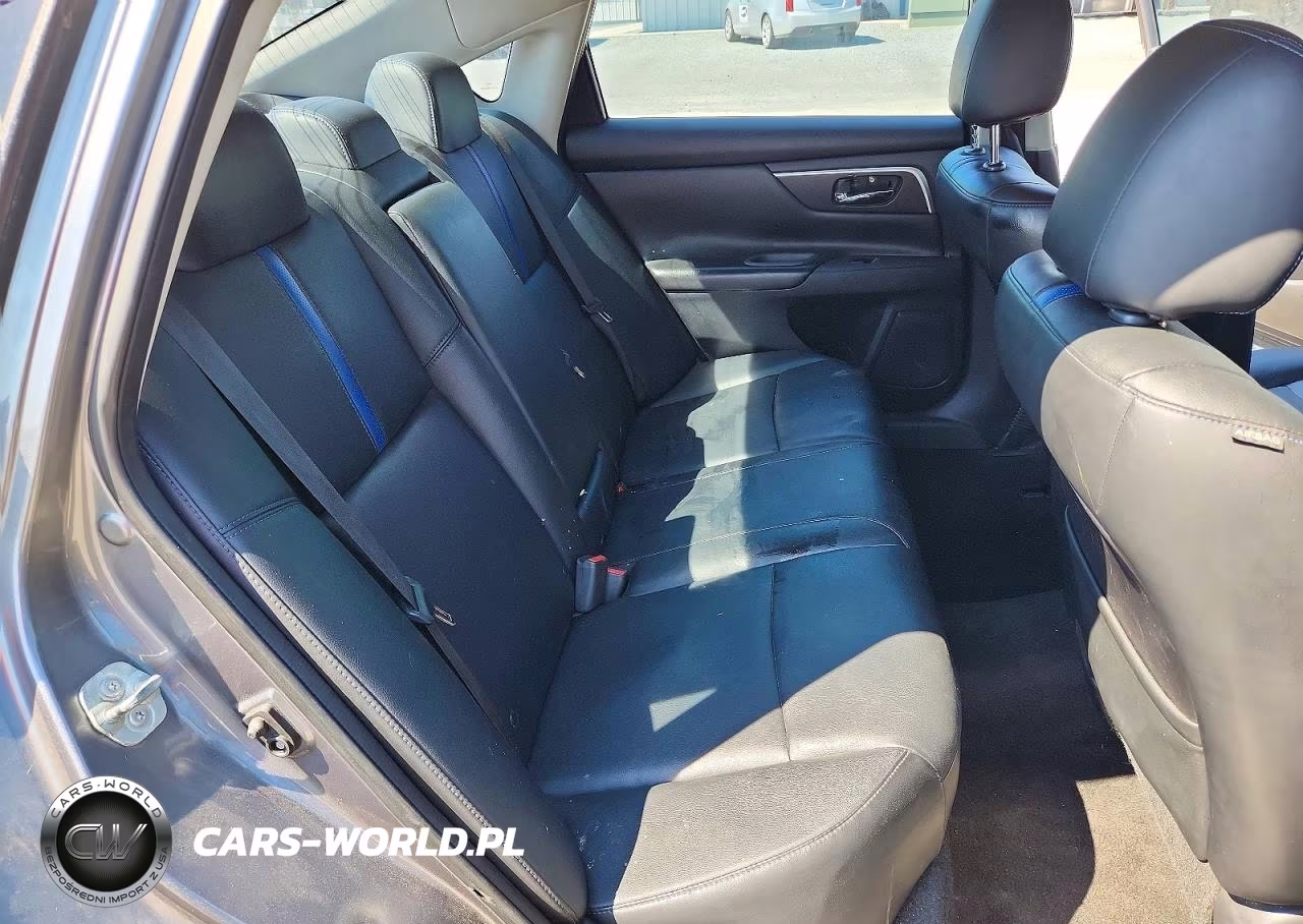 2018 Nissan Altima 2.5 Sr VIN:1N4AL3AP2JC160749 - 10