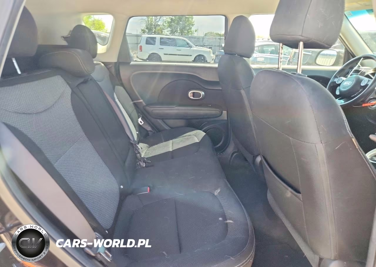 2017 Kia Soul + VIN:KNDJP3A56H7474453 - 10