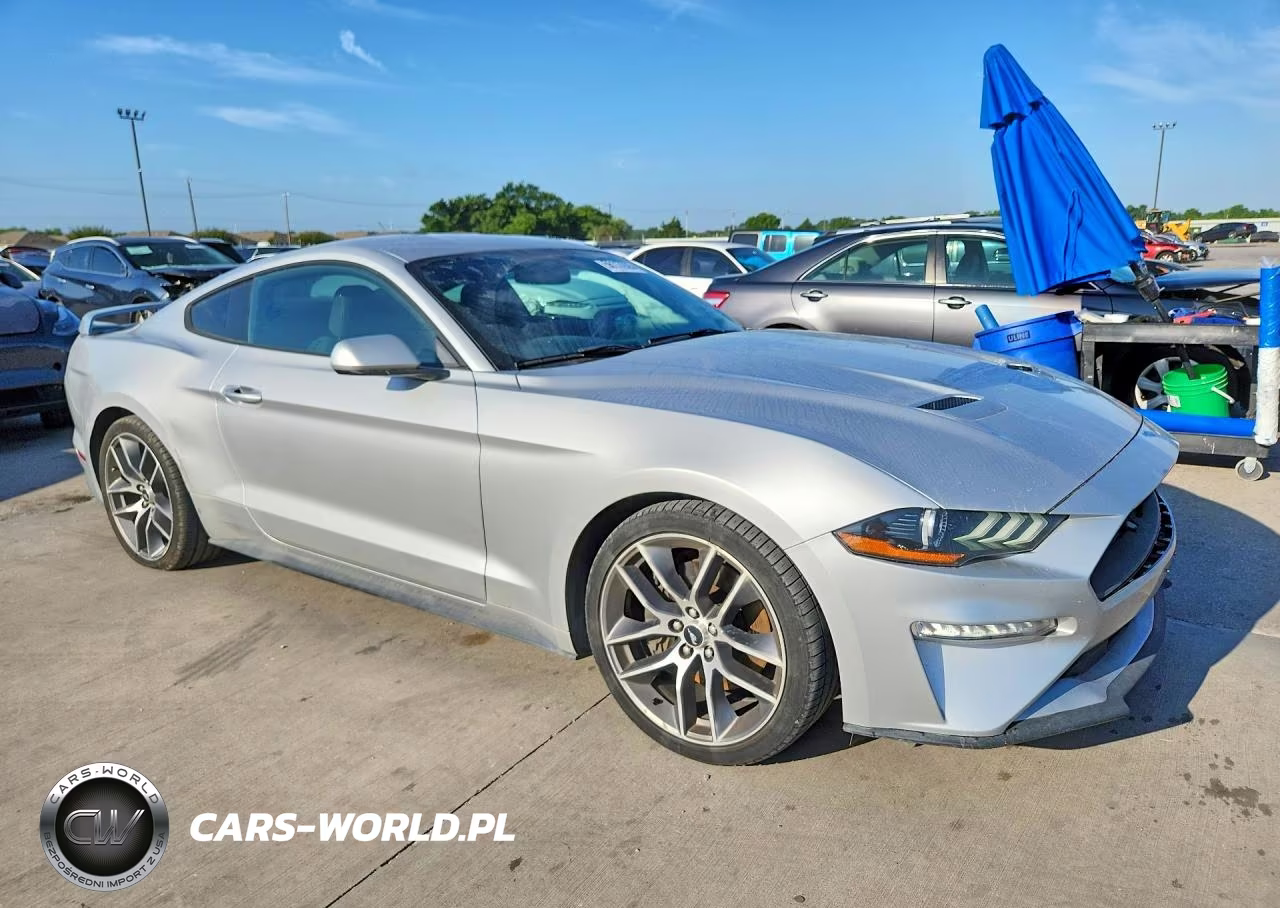 2018 Ford Mustang VIN:1FA6P8TH5J5135152 - 4