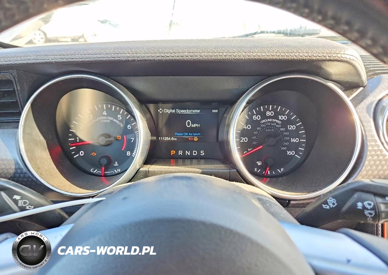 2018 Ford Mustang VIN:1FA6P8TH5J5135152 - 9