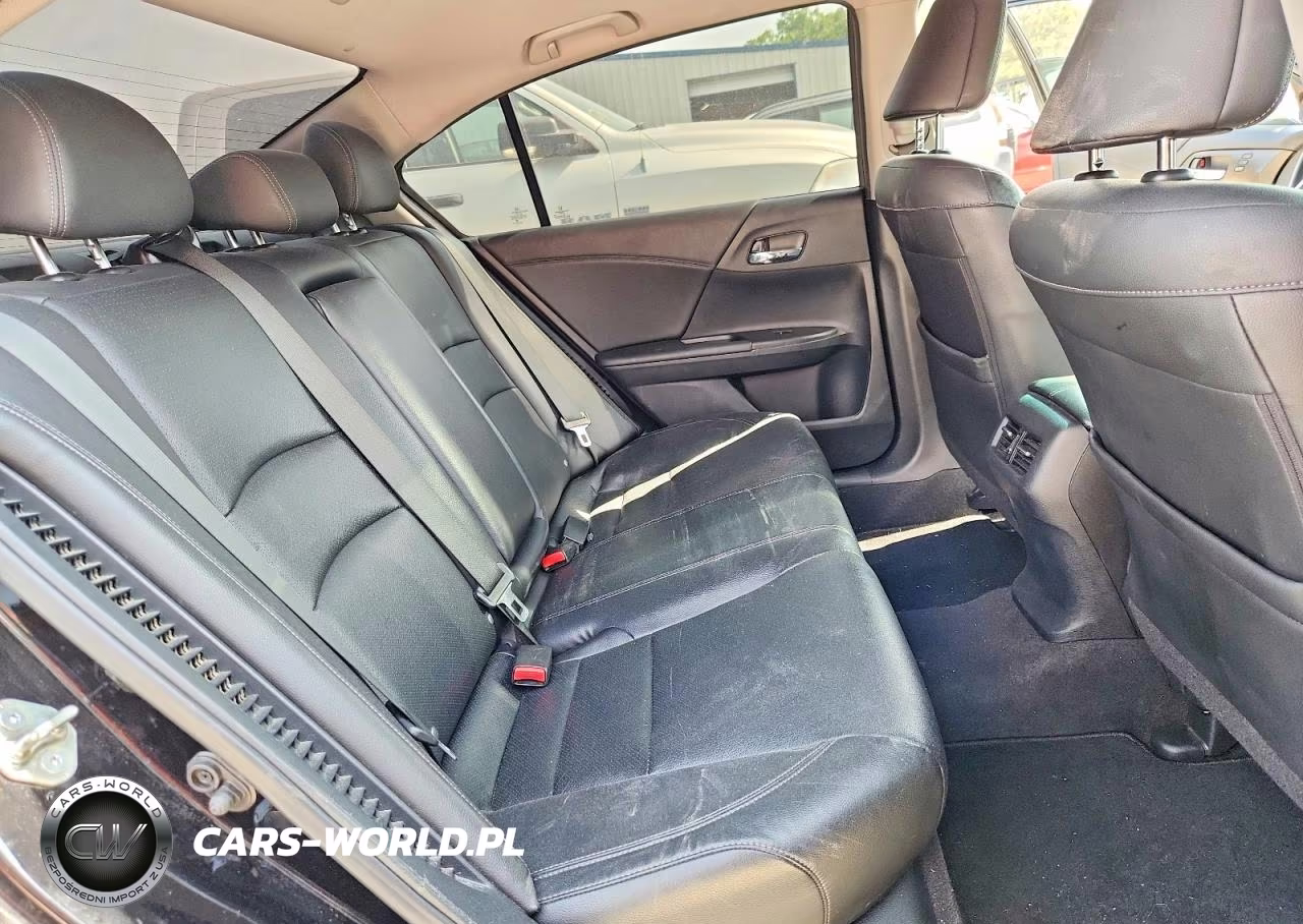 2015 Honda Accord Touring Hybrid VIN:1HGCR6F73FA014392 - 10