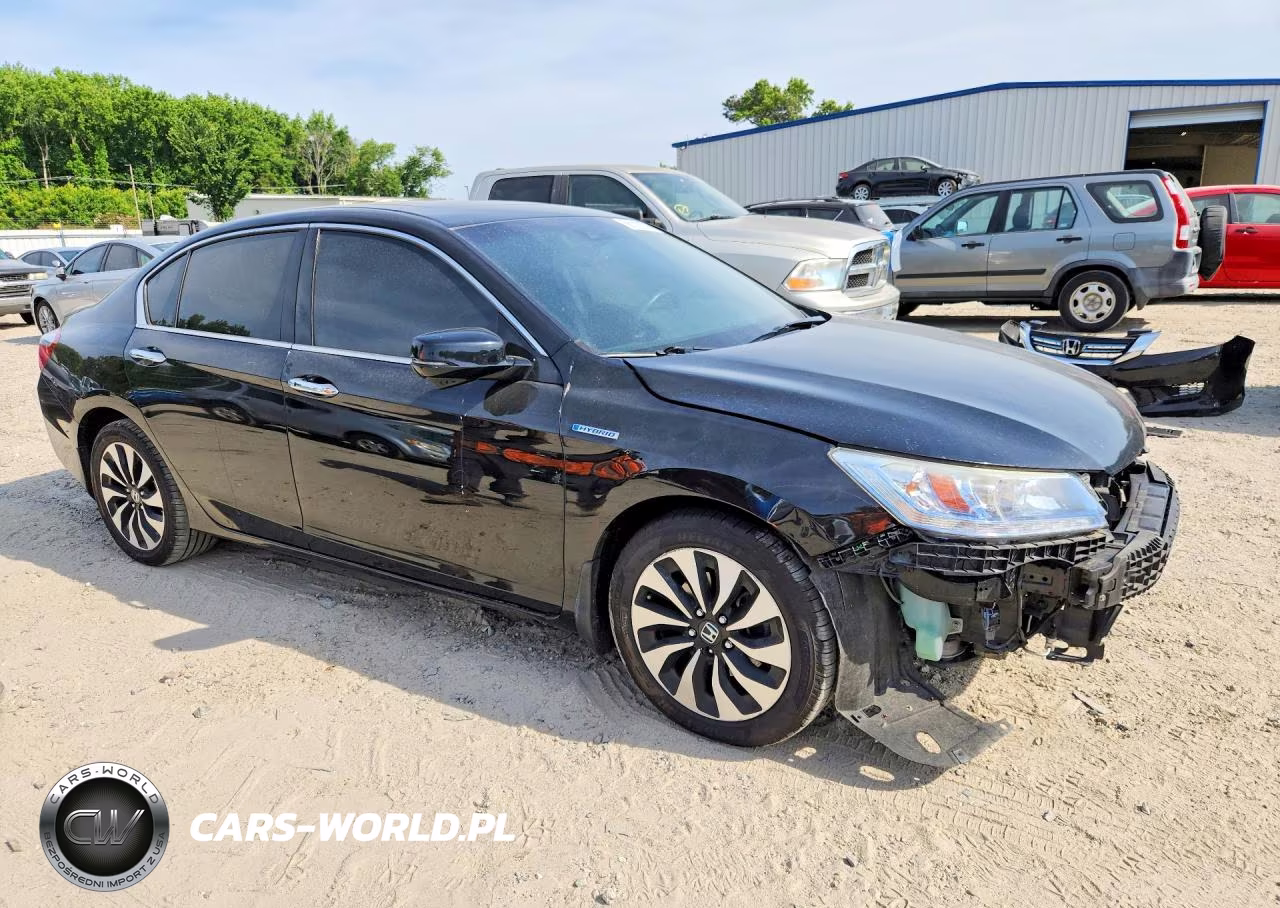 2015 Honda Accord Touring Hybrid VIN:1HGCR6F73FA014392 - 4