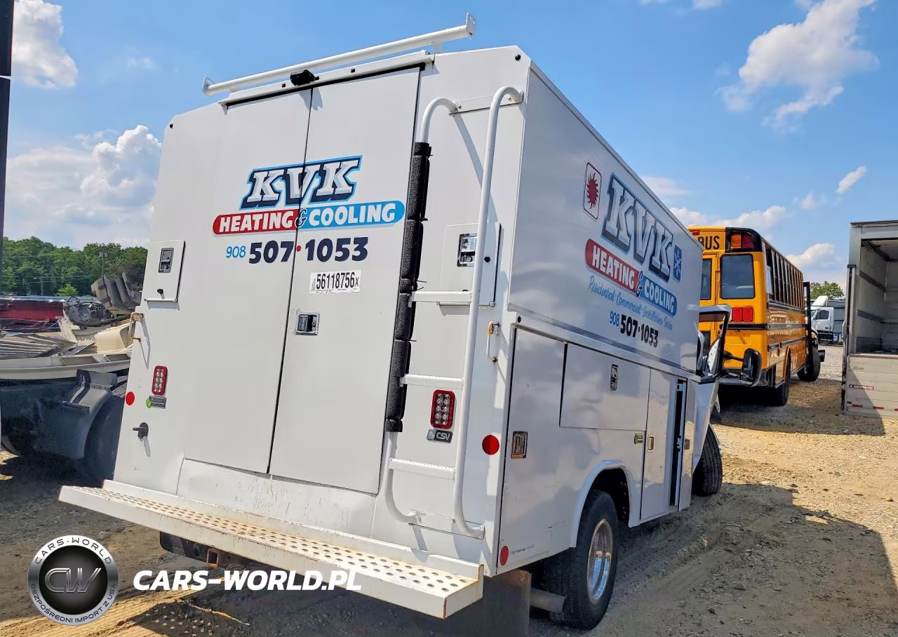 2018 Ford Econoline E350 Super Duty Cutaway Van VIN:1FDWE3F61JDC38311 - 3