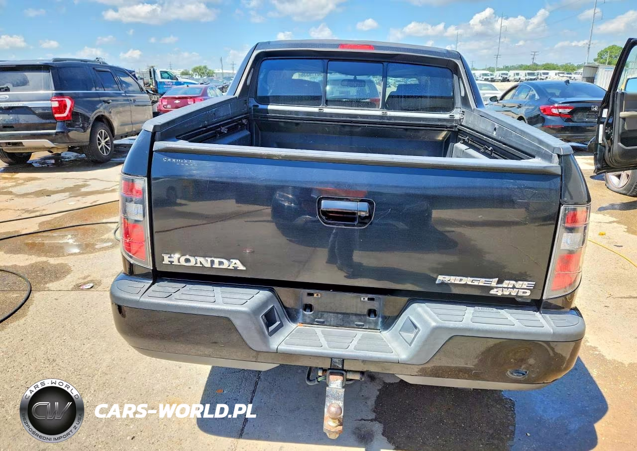 2013 Honda Ridgeline Sport VIN:5FPYK1F74DB015364 - 6