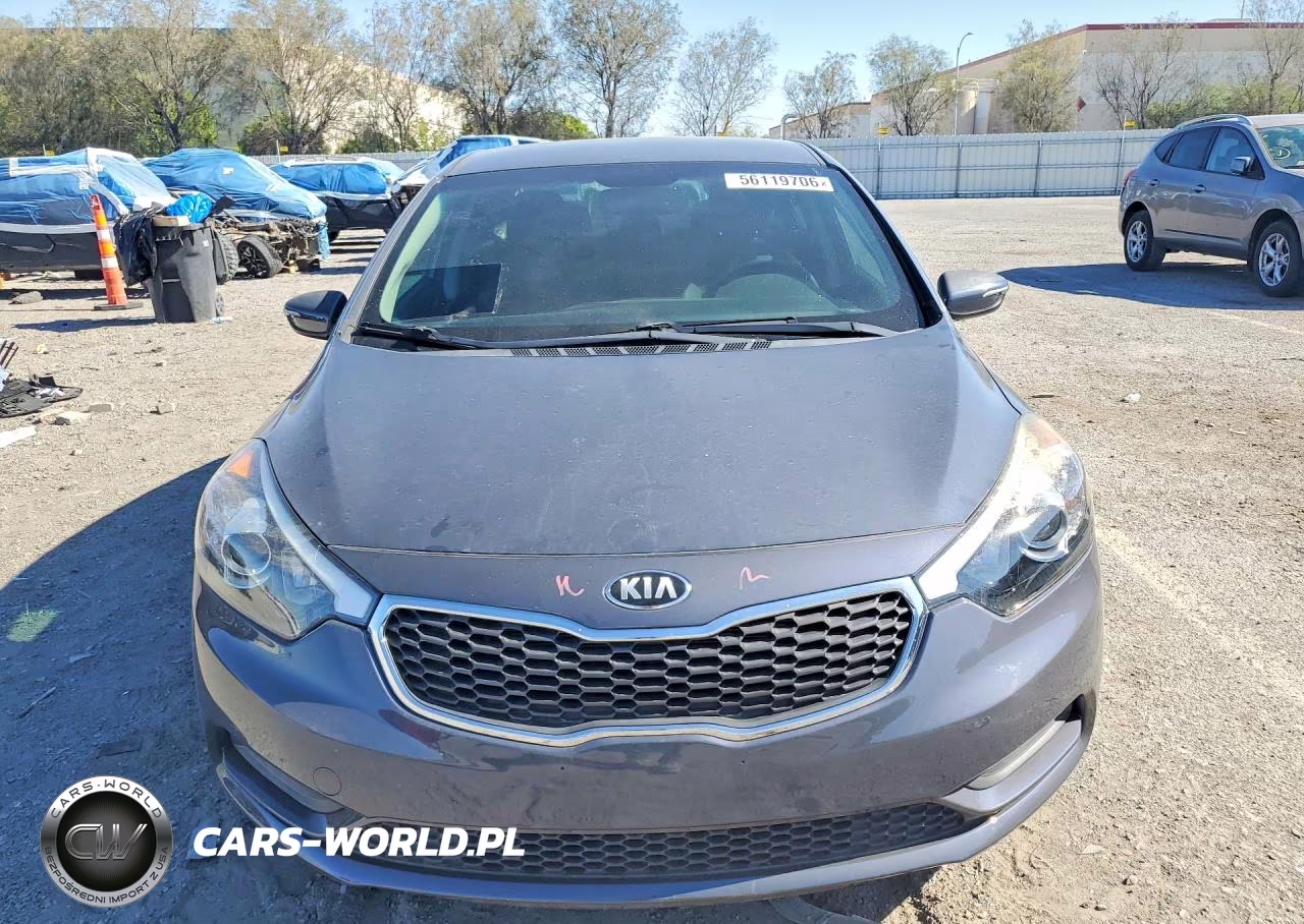 2015 Kia Forte Lx VIN:KNAFX4A6XF5271821 - 5