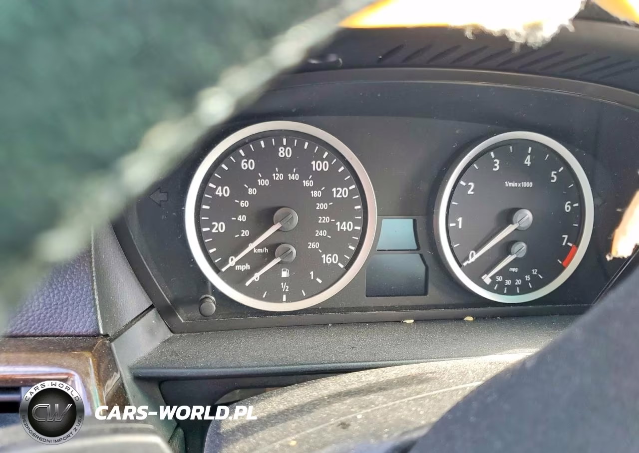 2007 BMW 530 Xi VIN:WBANF73557CY17569 - 9
