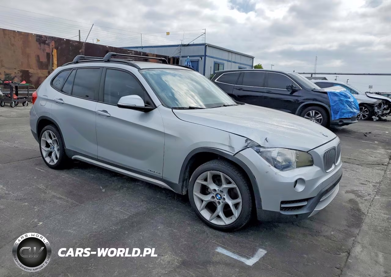 2013 BMW X1 Sdrive28I VIN:WBAVM1C57DVW45287 - 4