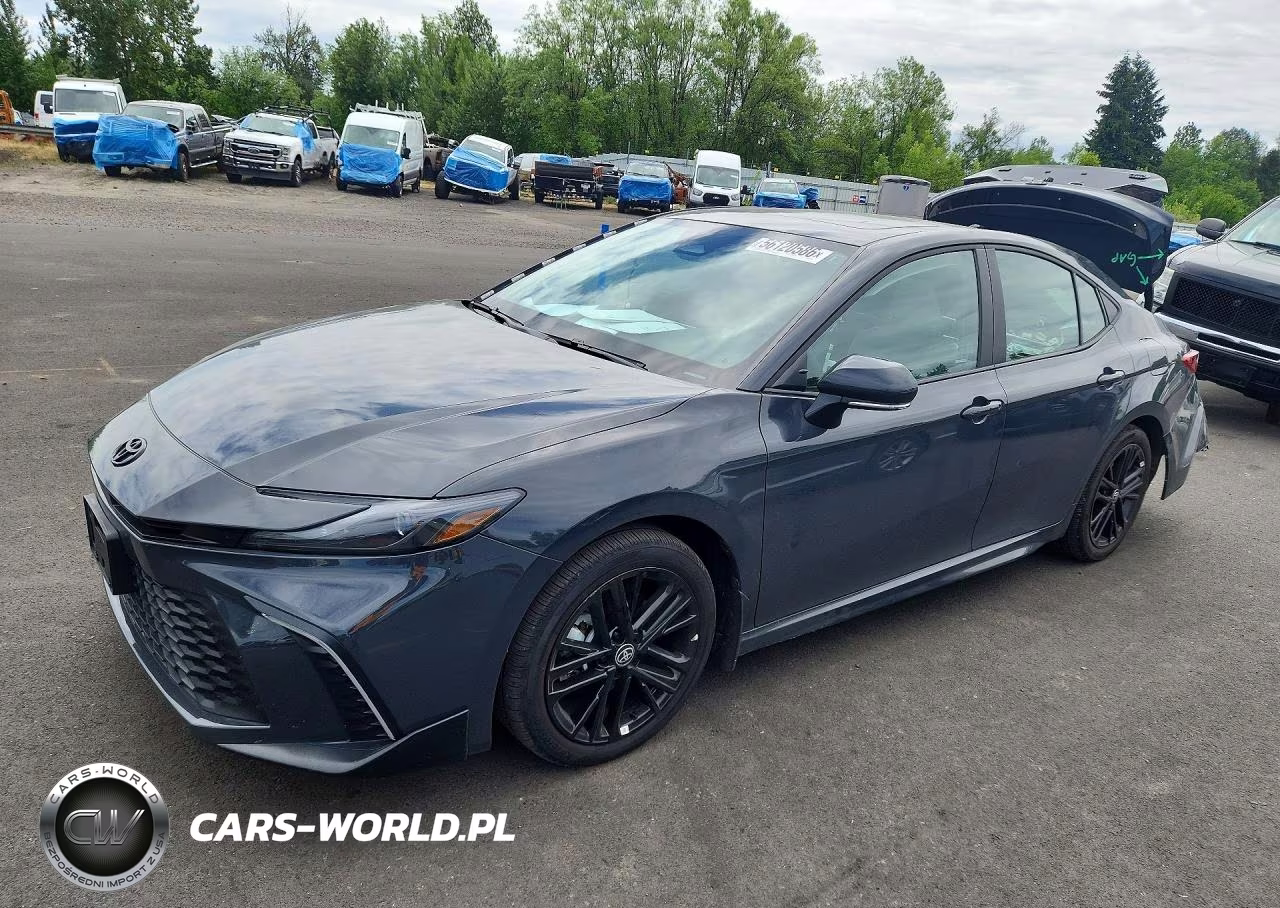 2025 Toyota Camry Se – zdjęcie 1 z 13