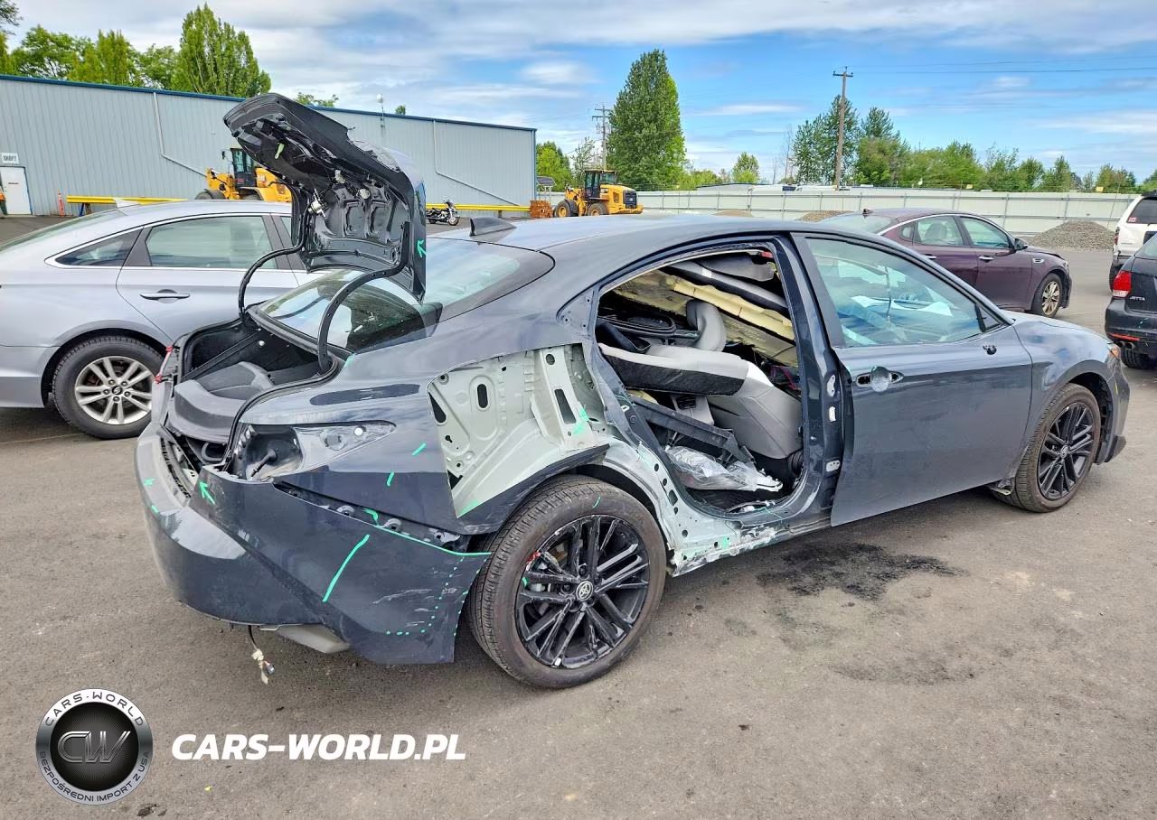 2025 Toyota Camry Se VIN:4T1DBADK2SU027186 - 3