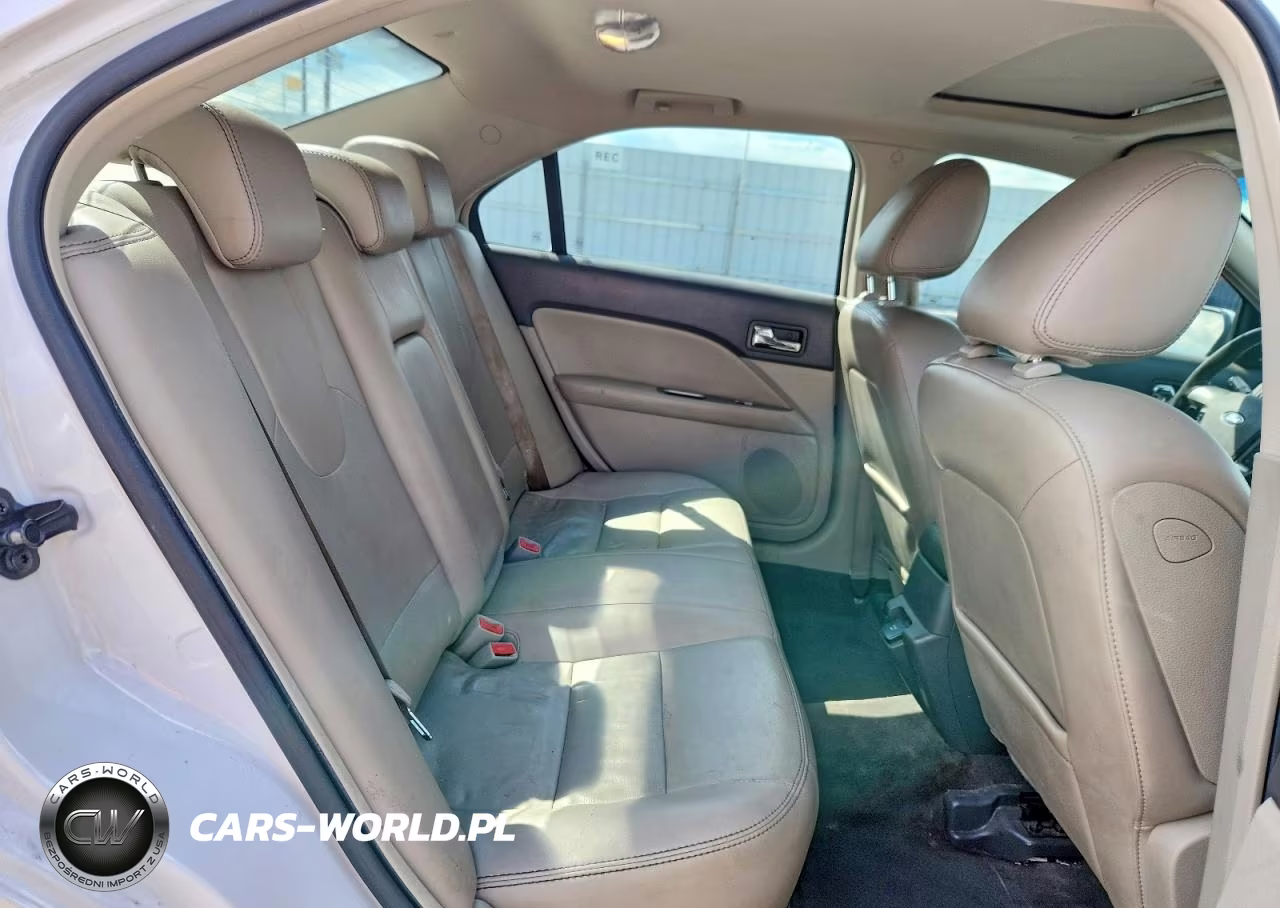 2010 Ford Fusion Hybrid VIN:3FADP0L39AR335610 - 10