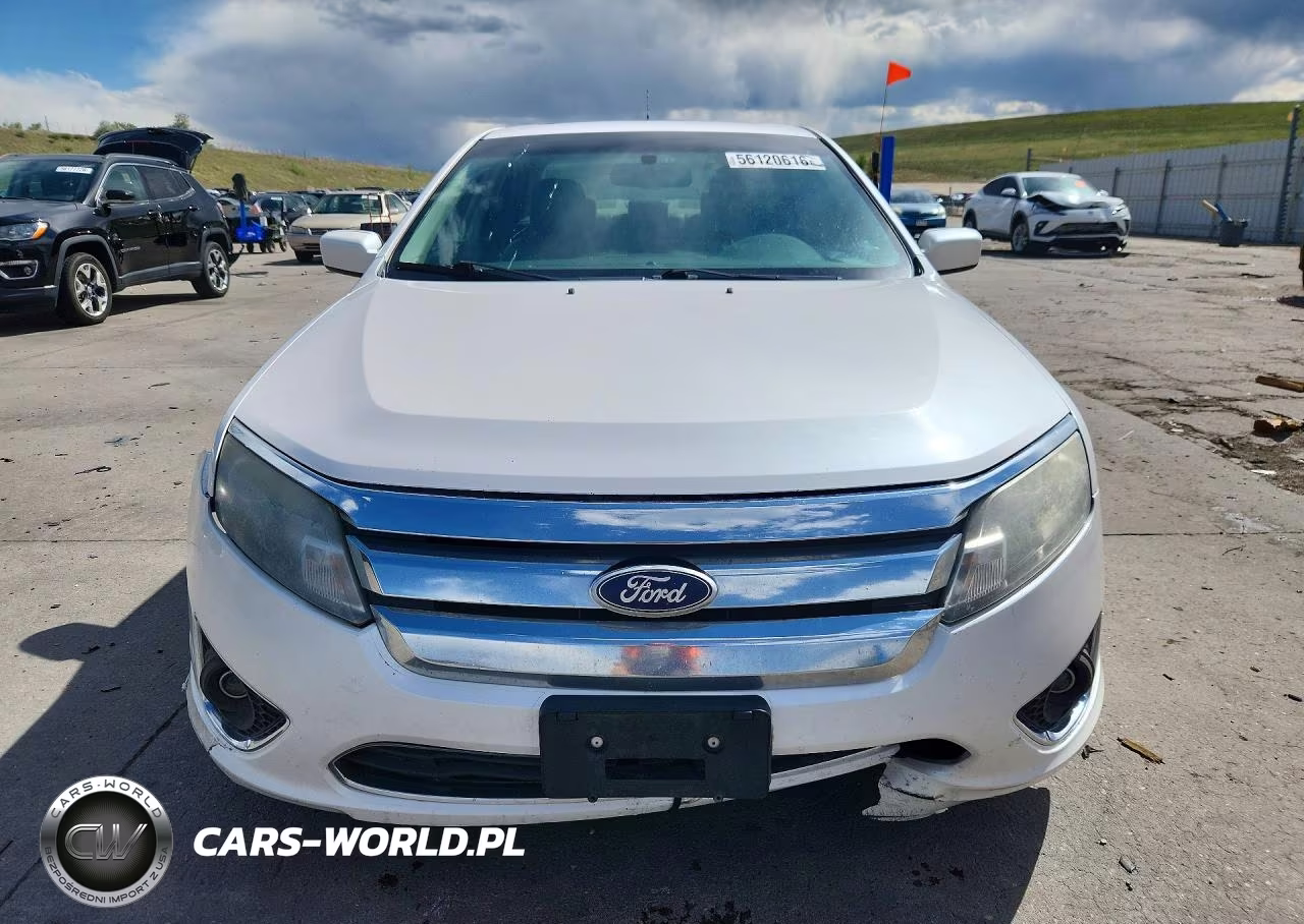 2010 Ford Fusion Hybrid VIN:3FADP0L39AR335610 - 5
