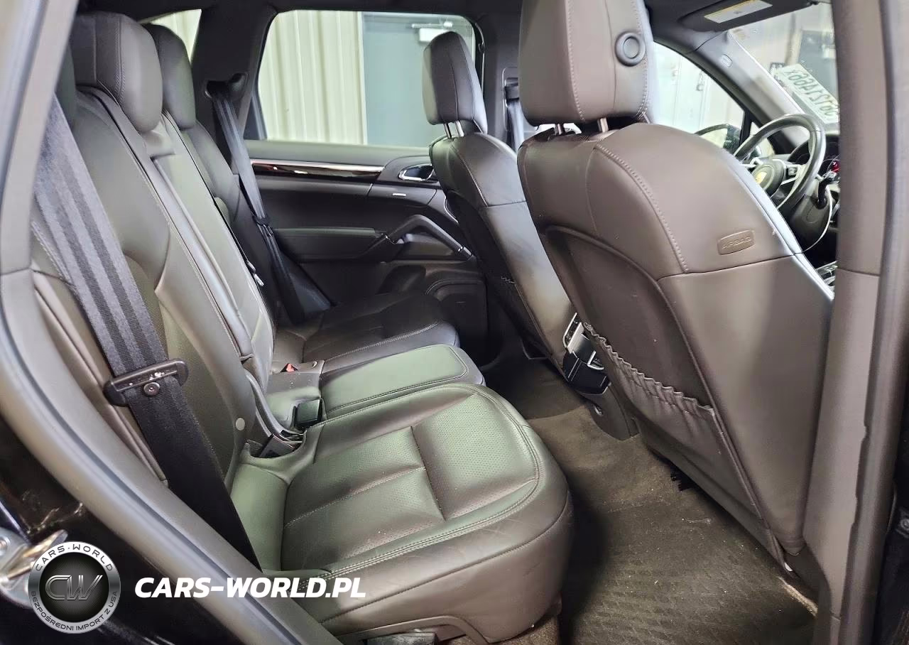 2017 Porsche Cayenne VIN:WP1AA2A22HKA86648 - 10