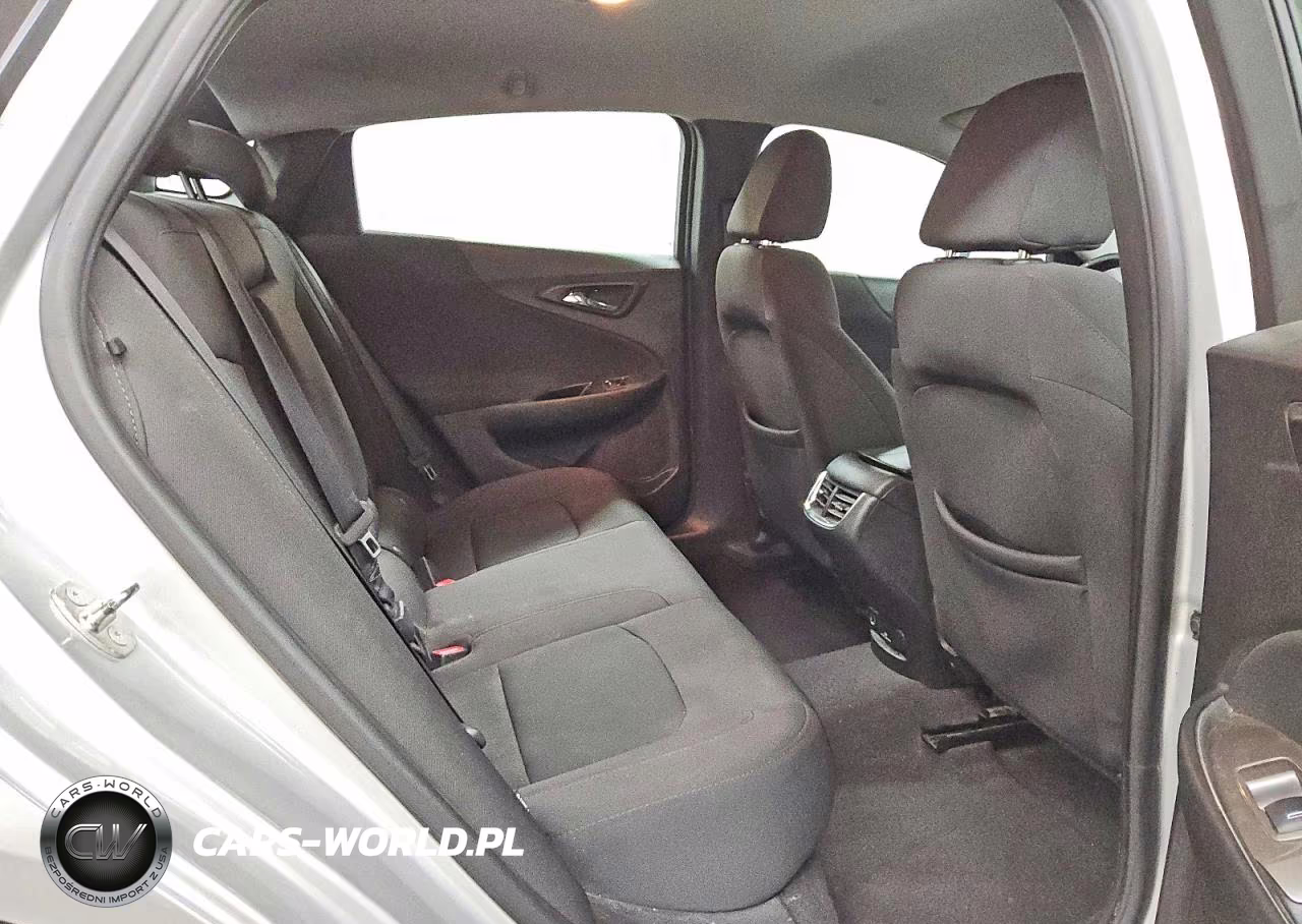 2017 Chevrolet Malibu Lt VIN:1G1ZE5STXHF205971 - 10