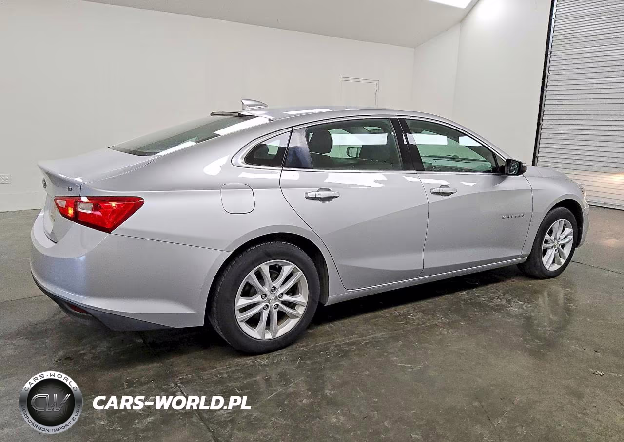 2017 Chevrolet Malibu Lt VIN:1G1ZE5STXHF205971 - 3