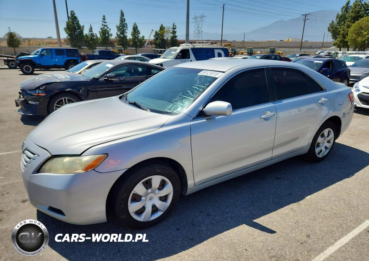 2007 Toyota Camry Le – zdjęcie 1 z 12