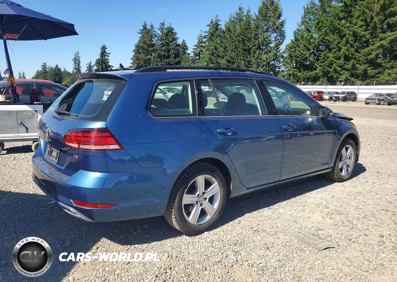 2018 Volkswagen Golf Sportwagen S VIN:3VWD17AU1JM761950 - 3