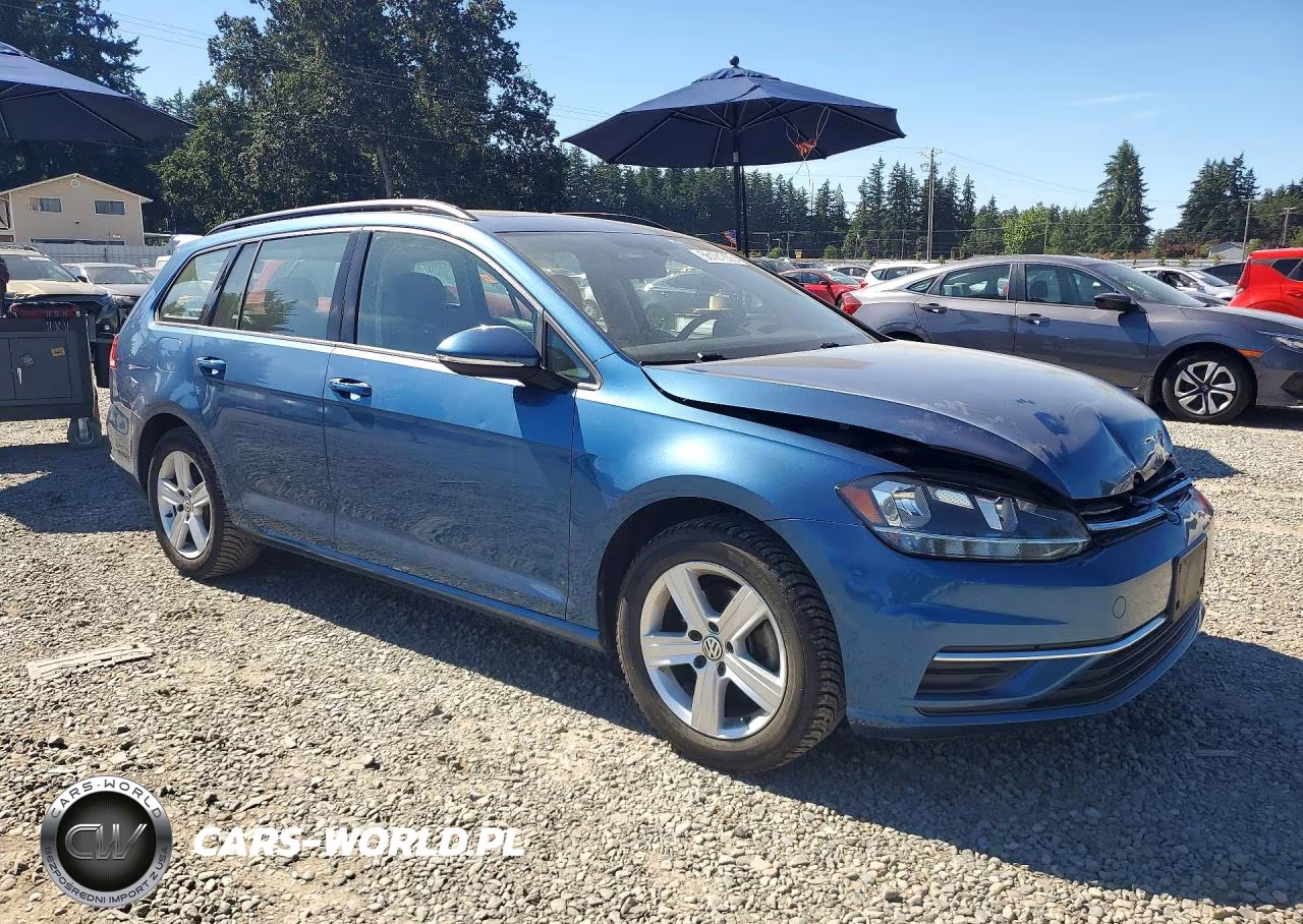 2018 Volkswagen Golf Sportwagen S VIN:3VWD17AU1JM761950 - 4