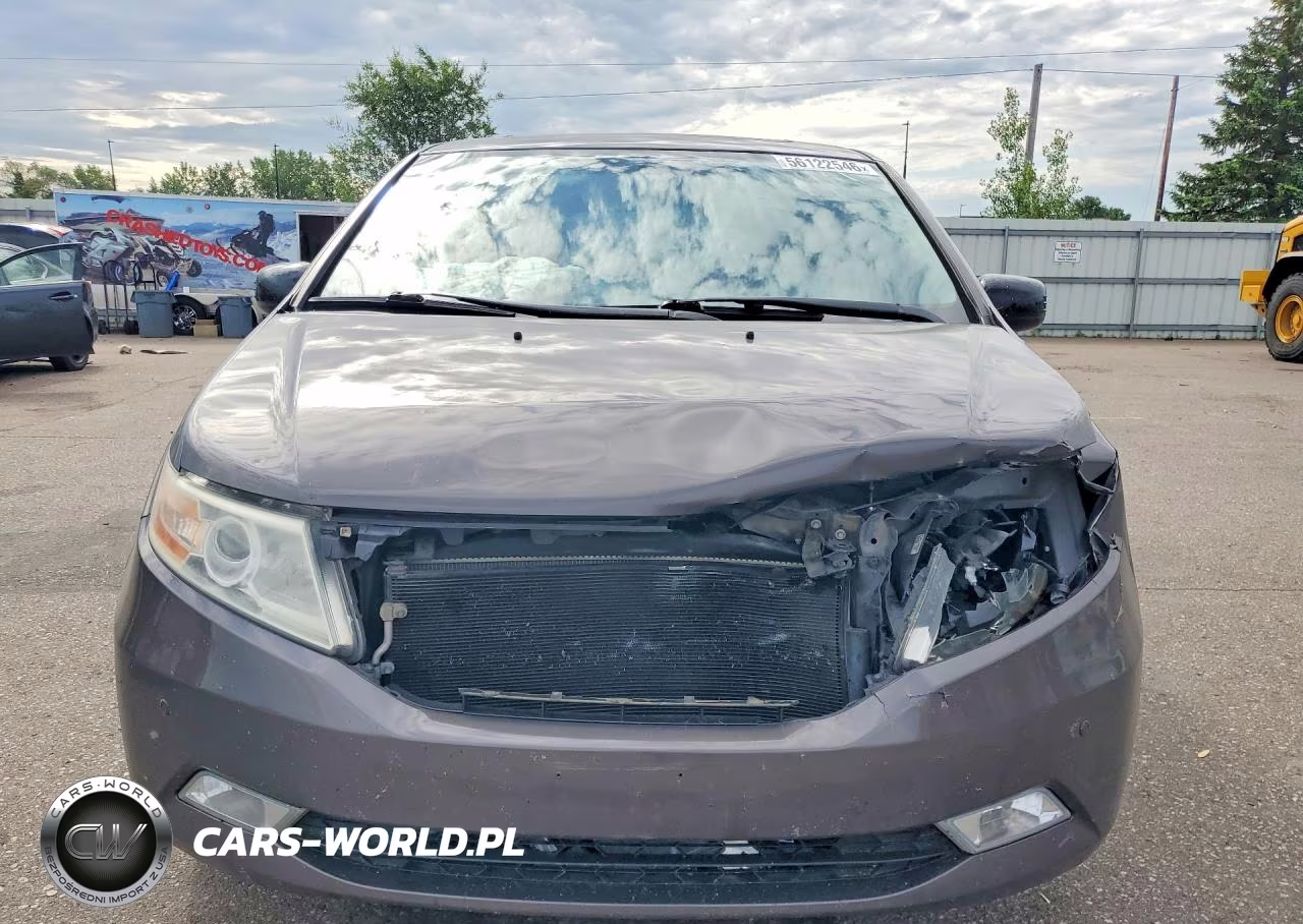 2013 Honda Odyssey Touring VIN:5FNRL5H91DB011546 - 5
