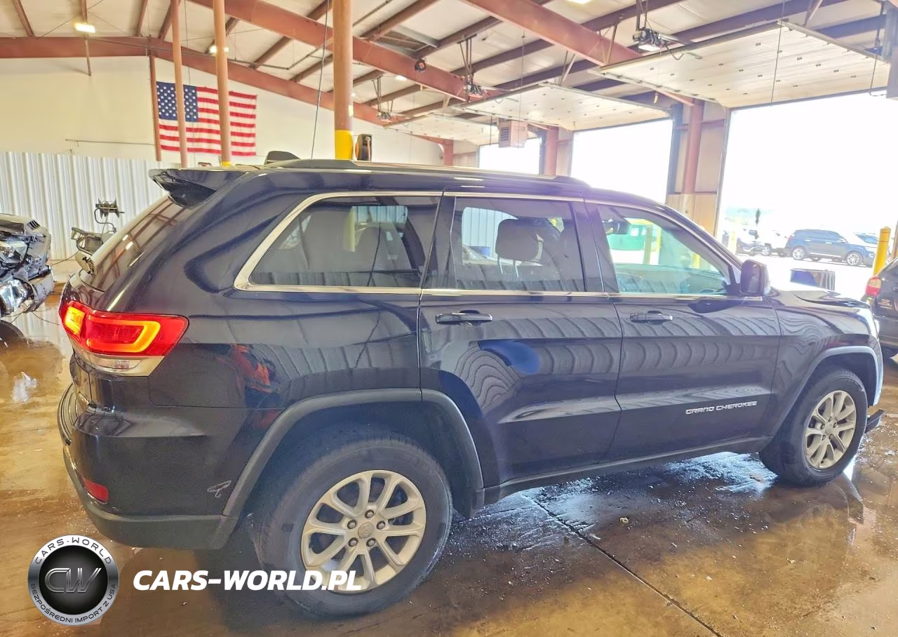 2016 Jeep Grand Cherokee Laredo VIN:1C4RJFAG7GC444942 - 3