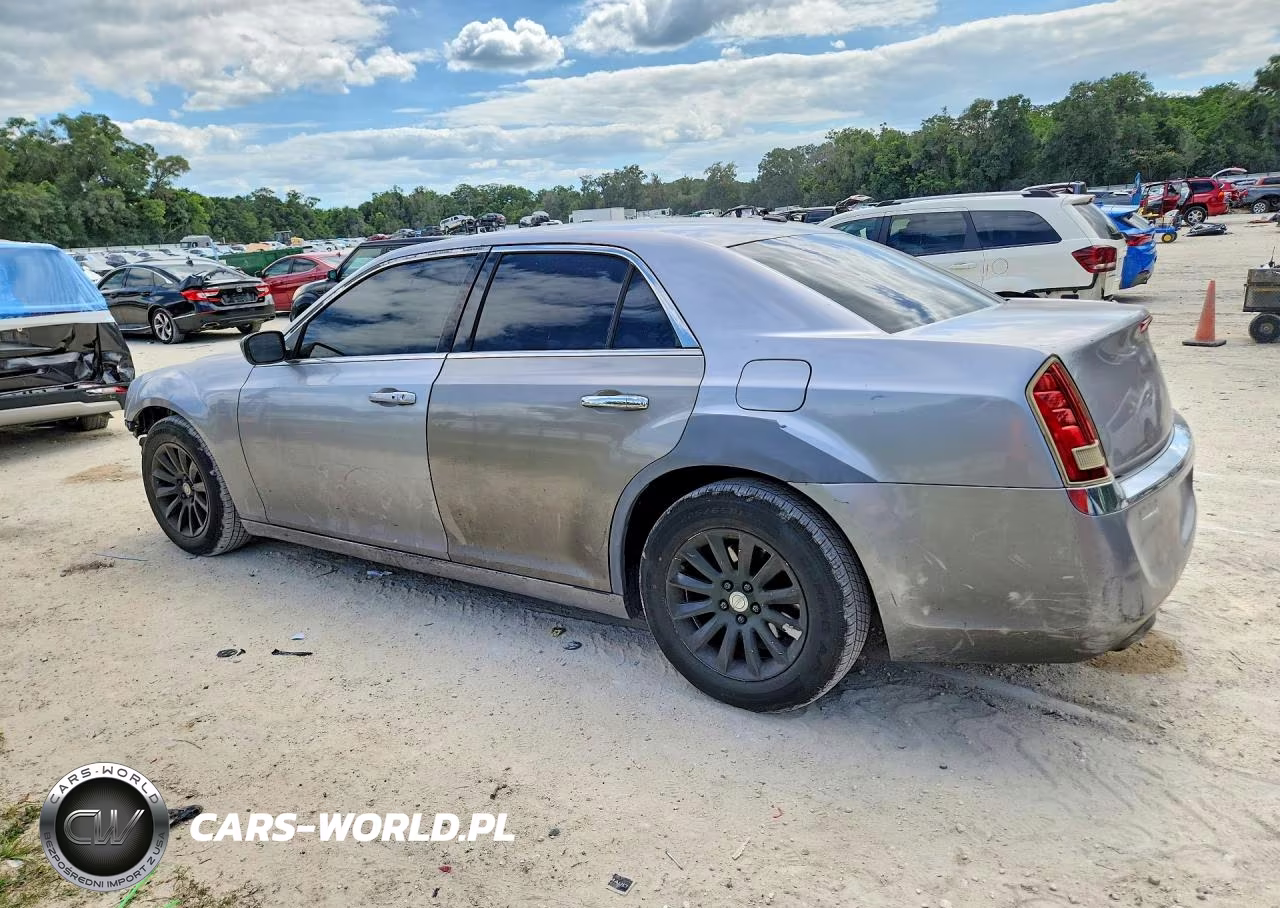 2013 Chrysler 300 VIN:2C3CCAAG7DH630528 - 2
