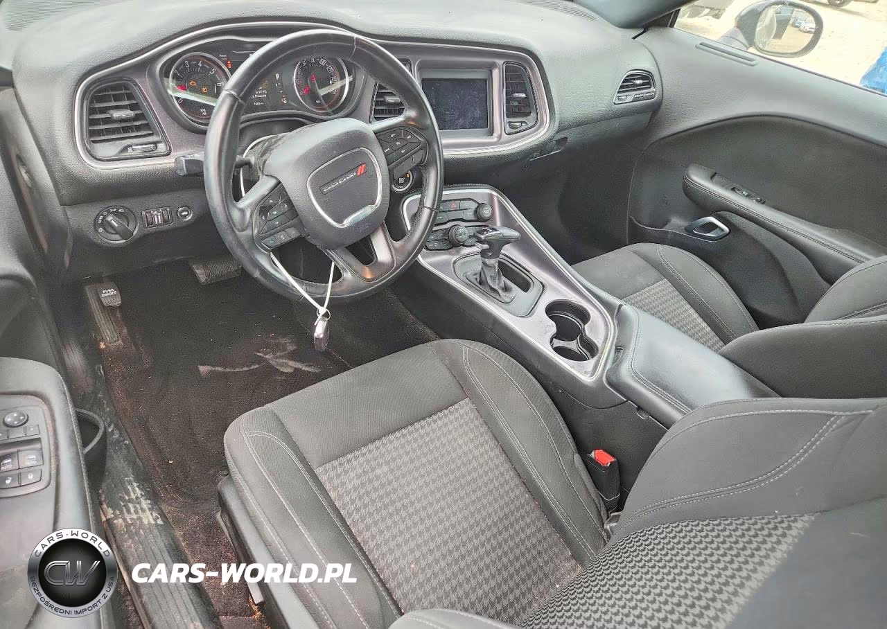 2018 Dodge Challenger Sxt VIN:2C3CDZAG8JH241923 - 8