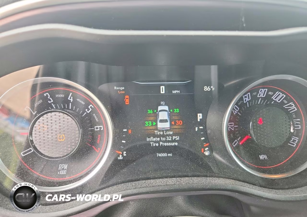 2018 Dodge Challenger Sxt VIN:2C3CDZAG8JH241923 - 9