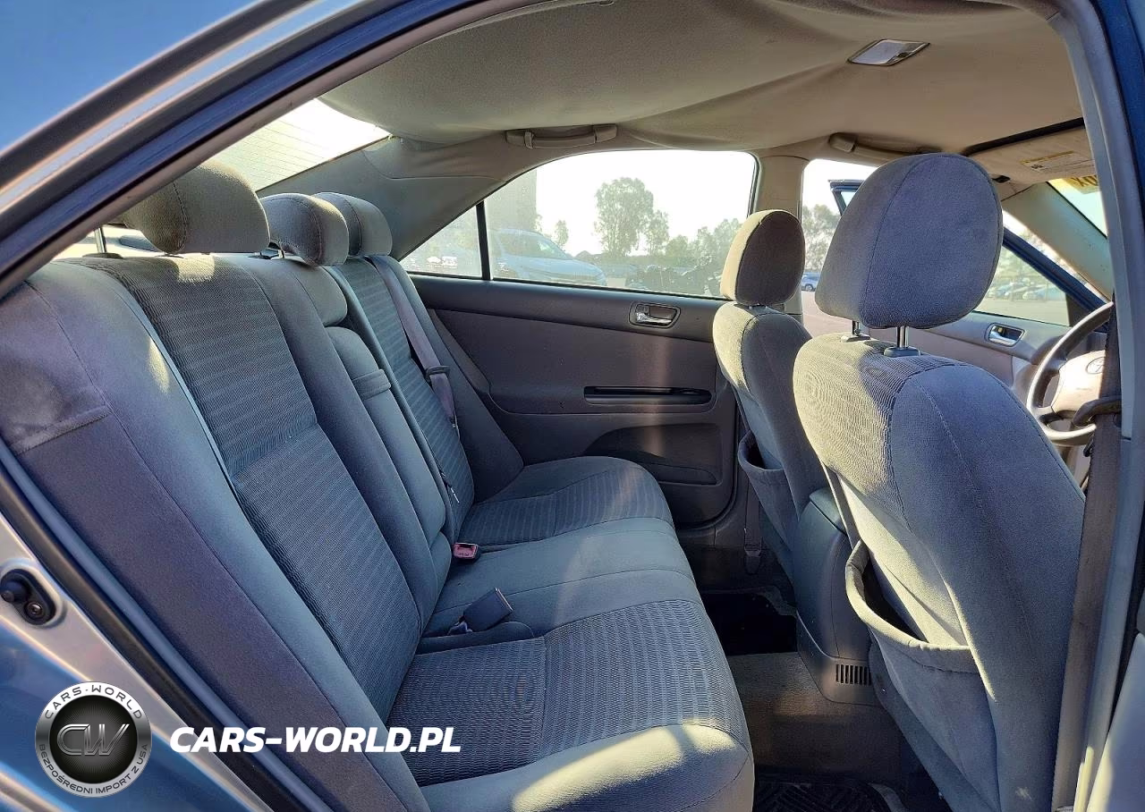 2005 Toyota Camry Le VIN:4T1BE32K15U967173 - 10