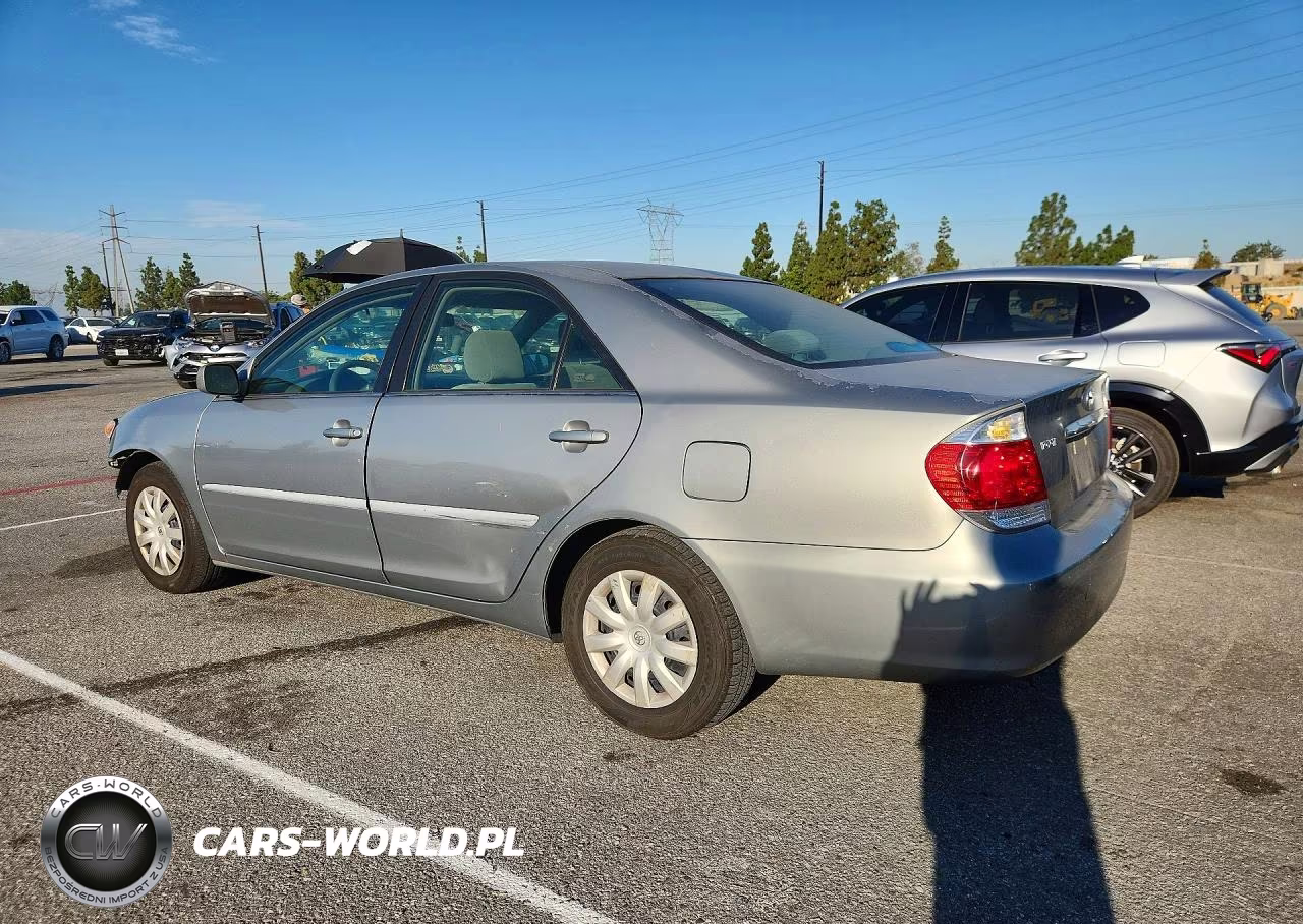 2005 Toyota Camry Le VIN:4T1BE32K15U967173 - 2