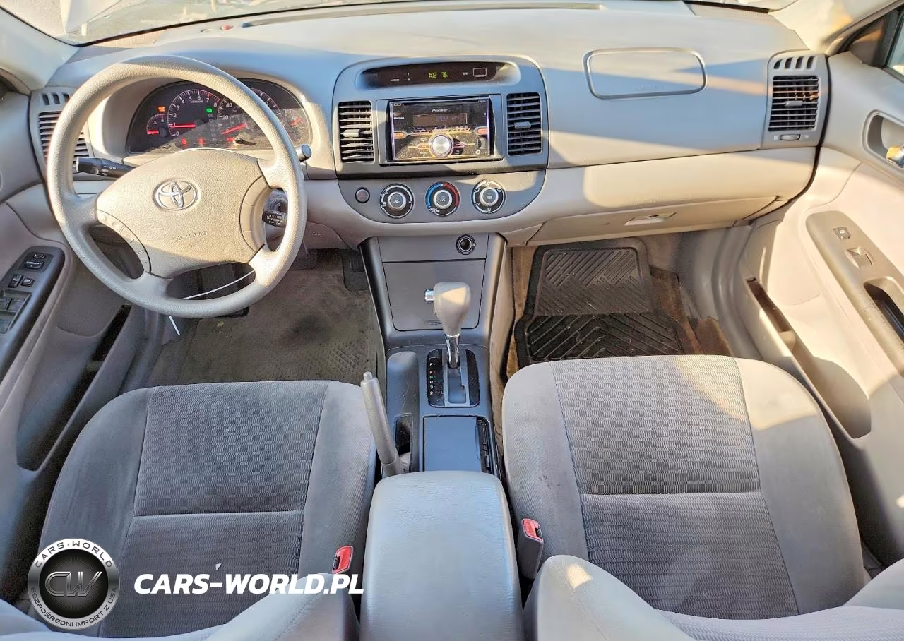 2005 Toyota Camry Le VIN:4T1BE32K15U967173 - 8