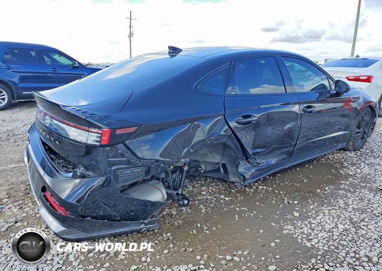 2024 Hyundai Sonata N Line VIN:KMHL54JC2RA365362 - 3
